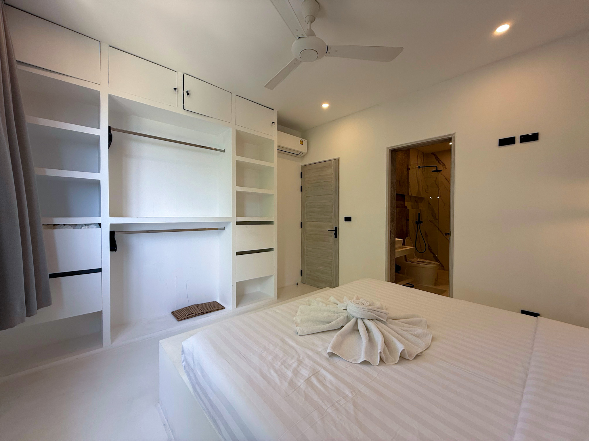 (PRICE REDUCED!) Villa Cocohill - Minimalist 3 Bedroom Seaview Pool Villa in Chaweng for sale