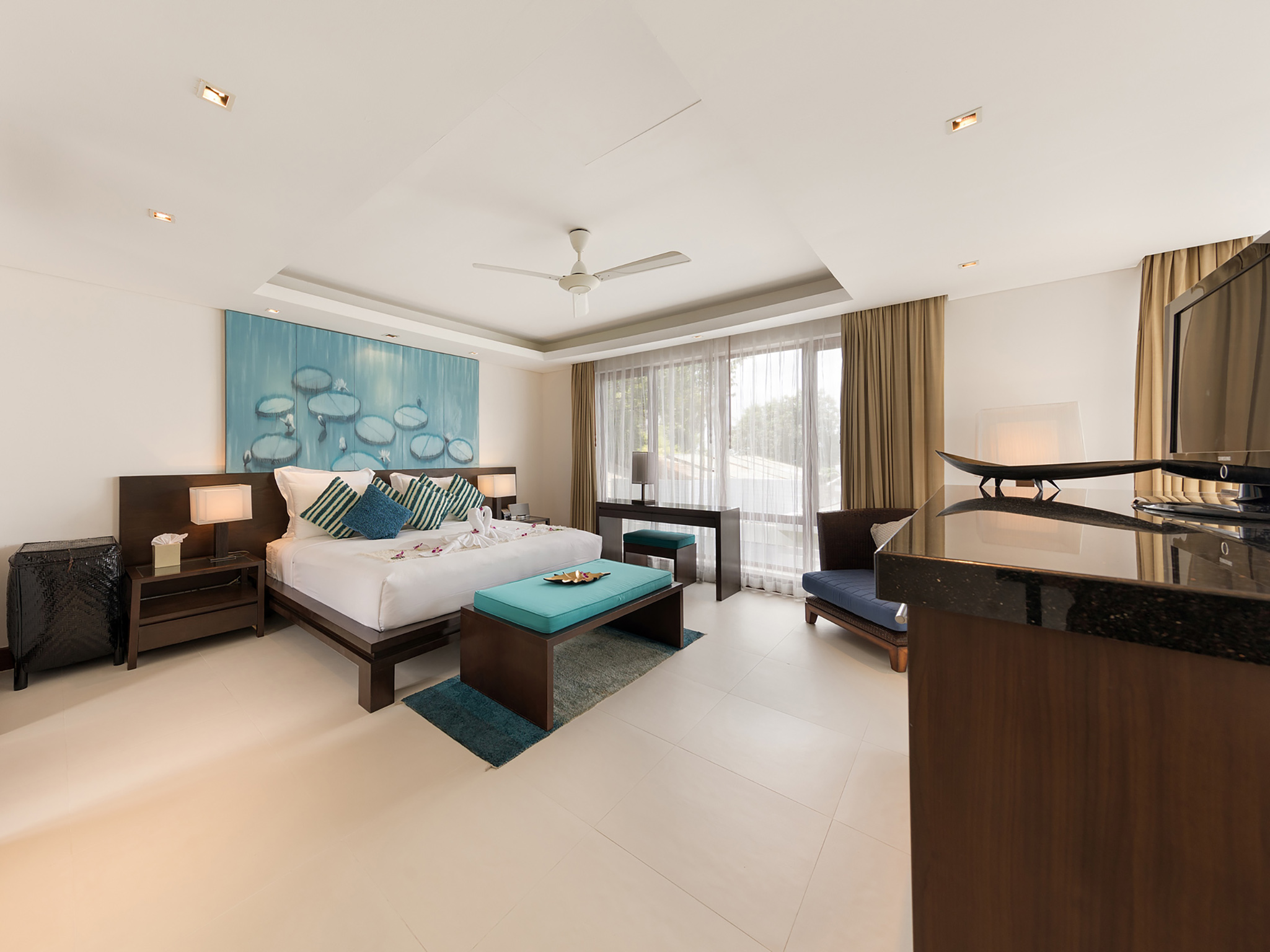 Absolute 5 Bedroom Beachfront Pool Villa in Bang Por for Sale: Absolute 5 Bedroom Beachfront Pool Villa in Bang Por for Sale