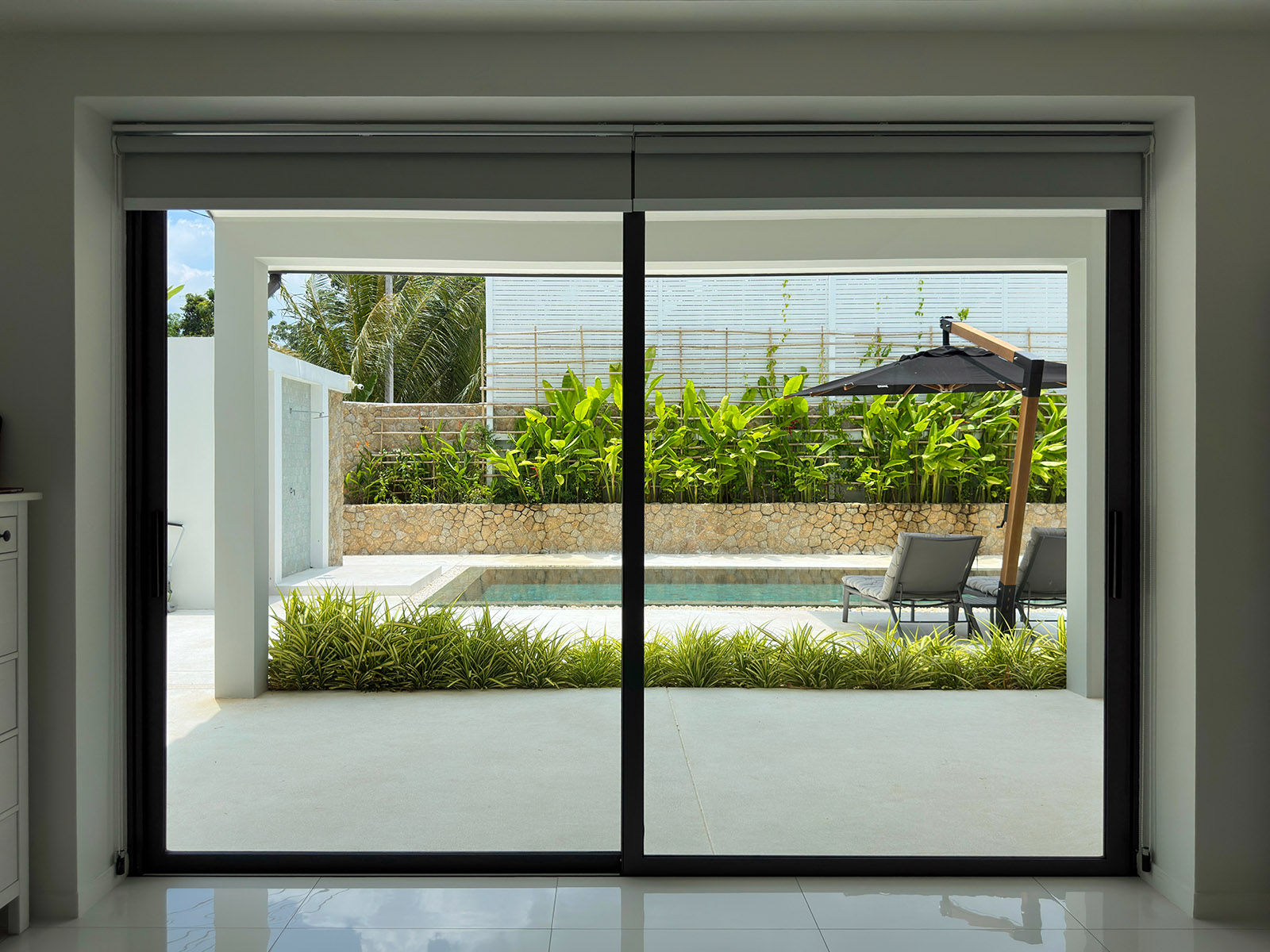 Tropical Balinese 4 Bedroom Garden Pool Villa in Maenam for Sale