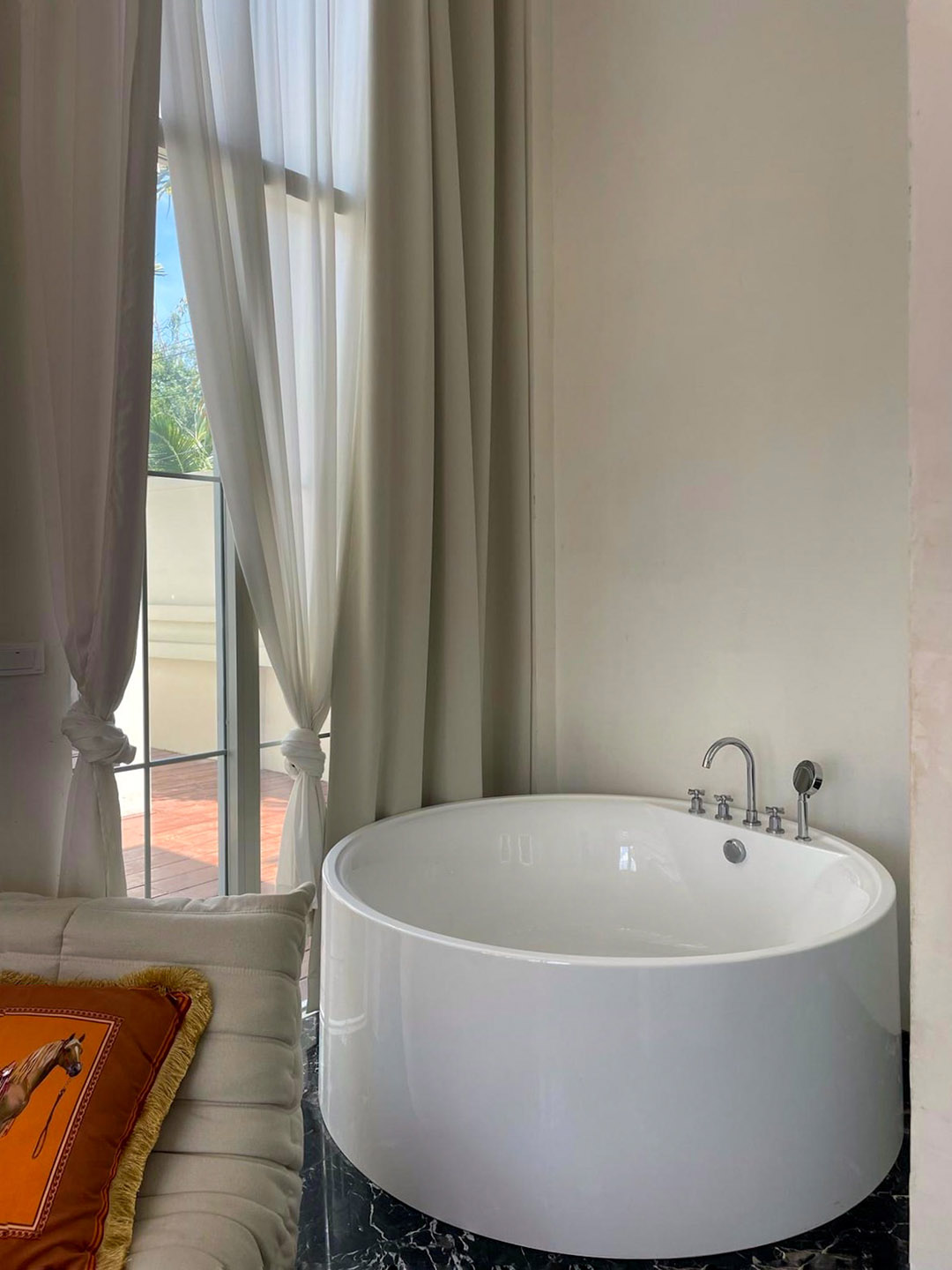 Villa Belvedere – Beachside 3 Bedroom Garden Pool Villa in Plai Laem for sale