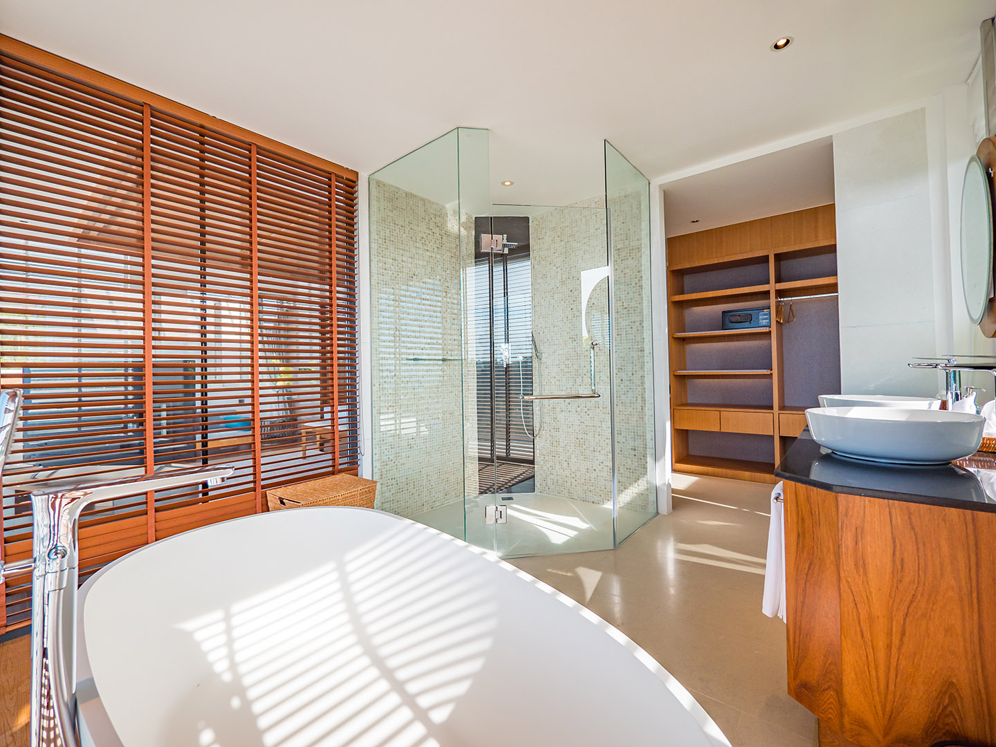 (PRICE REDUCED!) Darika Residence B5 - Dazzling 4 Bedroom Seaview Pool Villa in Bang Por for sale