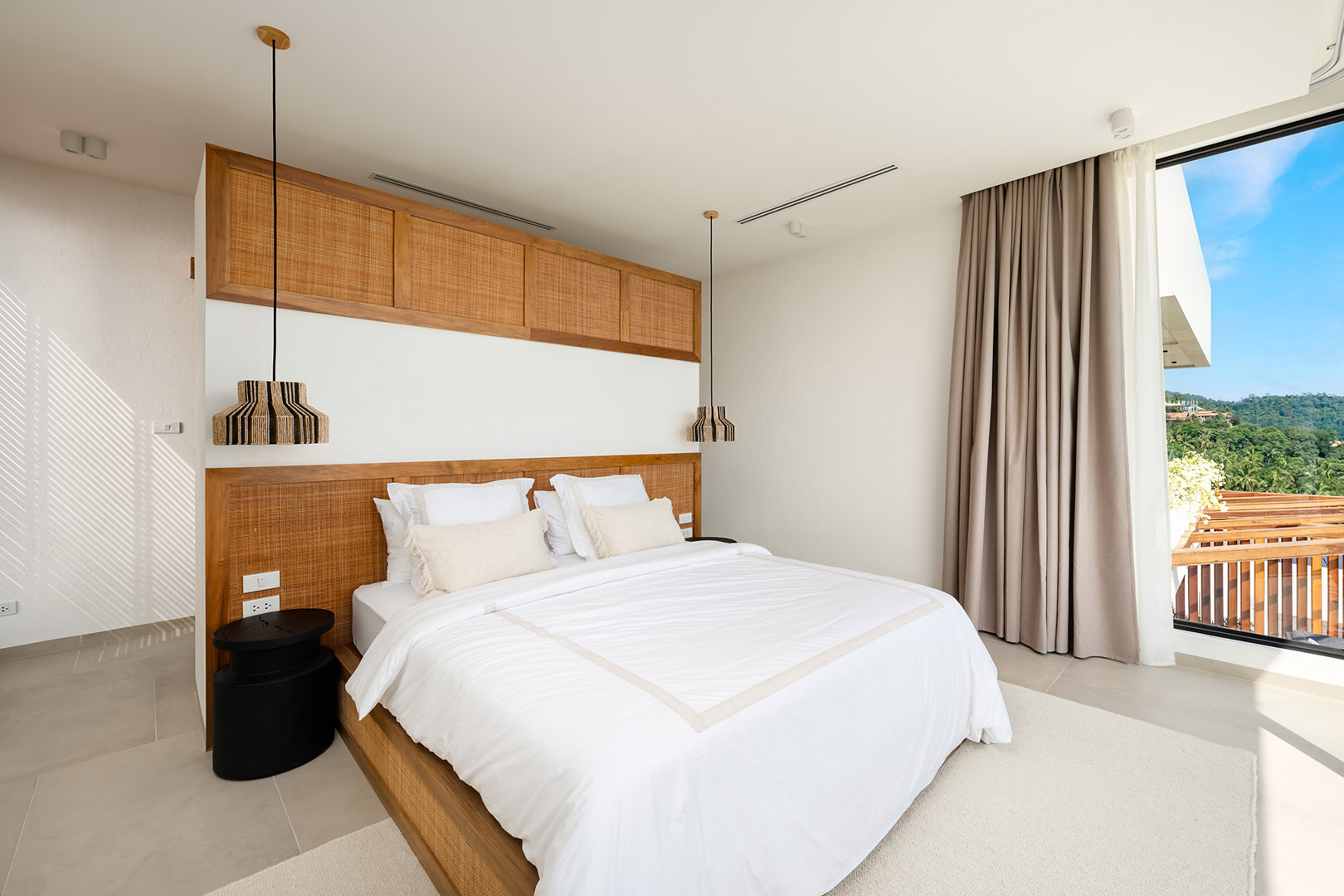 (PRICE REDUCED!) Villa Azure – Mediterranean 5 Bedroom Seaview Pool Villa in Chaweng for sale: Villa Azure – Mediterranean 5 Bedroom Seaview Pool Villa in Chaweng for sale