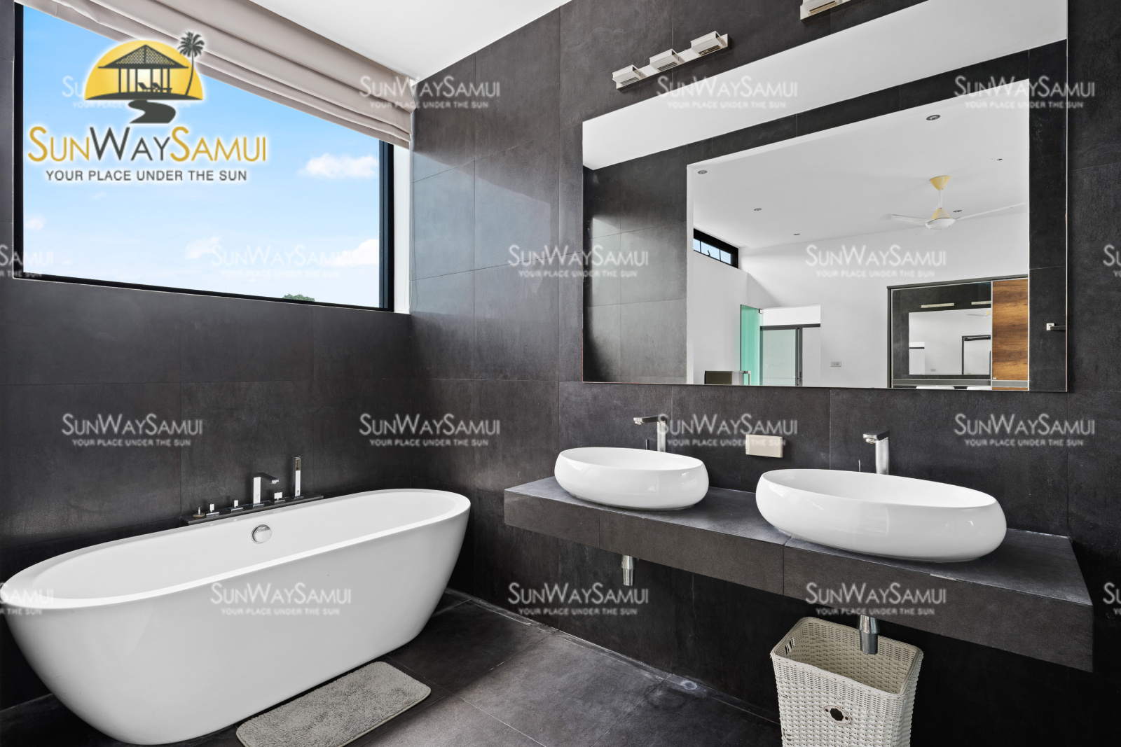 Vista Del Mare – 5 Bedroom Garden Pool Villa with Partial Seaview in Lamai for sale