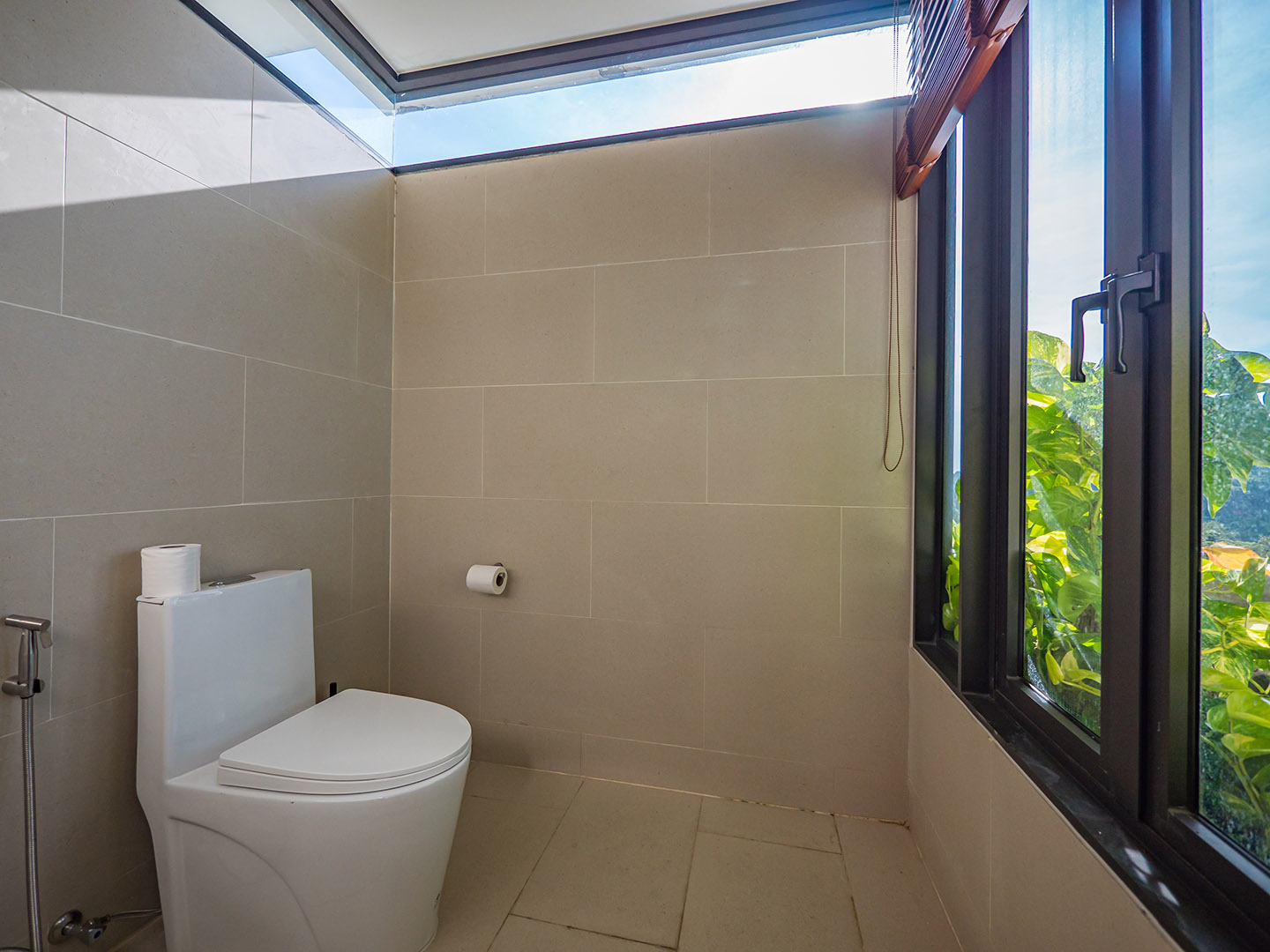 (PRICE REDUCED!) Darika Residence B5 - Dazzling 4 Bedroom Seaview Pool Villa in Bang Por for sale