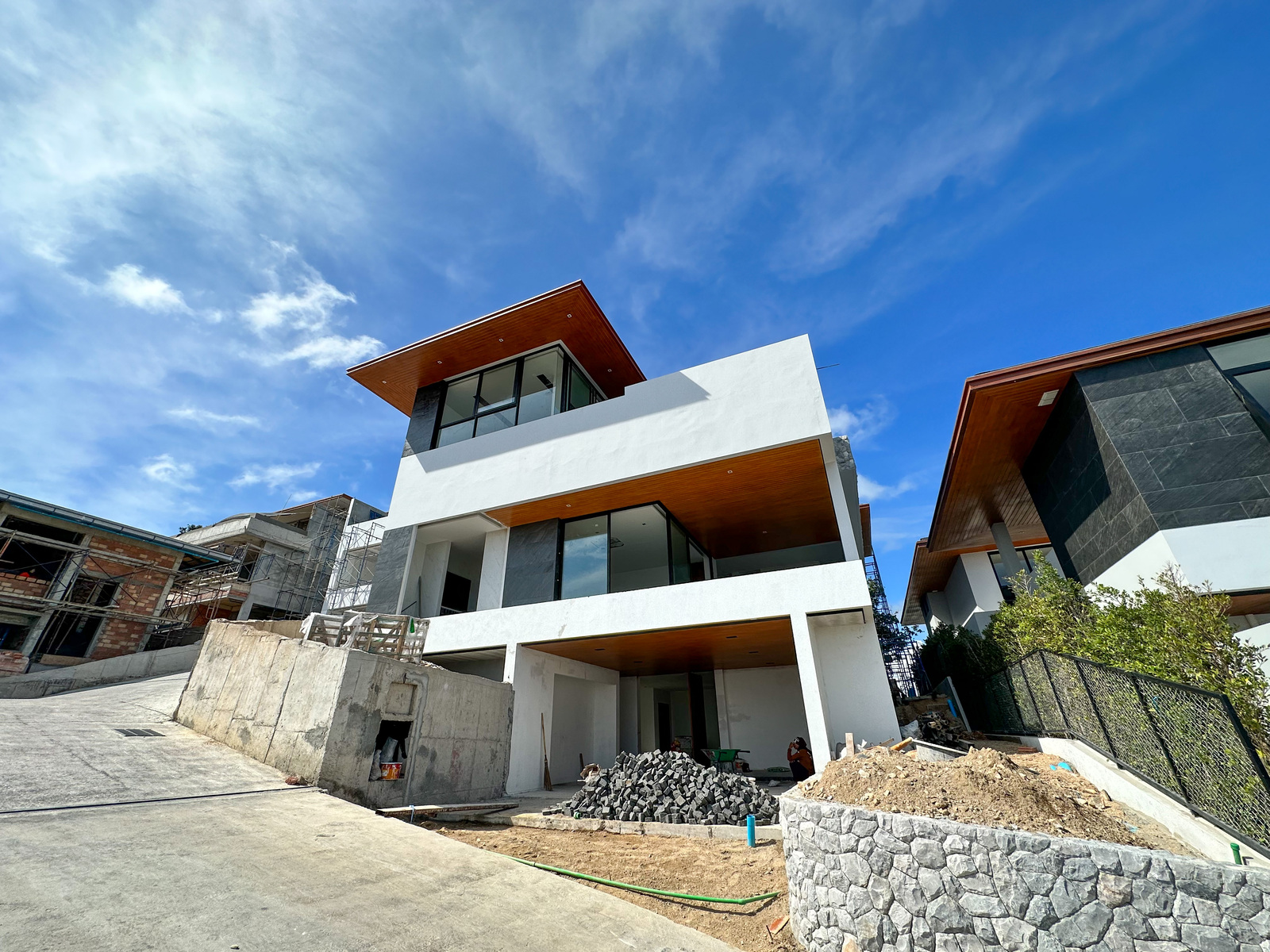 (SOLD) The Bay Ridge – Luxury 4 Bedroom Seaview Pool Villa in Big Buddha for sale