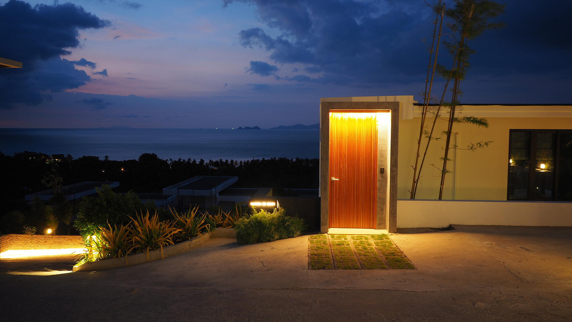 (PRICE REDUCED!) Darika Residence B3 - Grandeur 4 Bedroom Seaview Pool Villa in Bang Por for sale