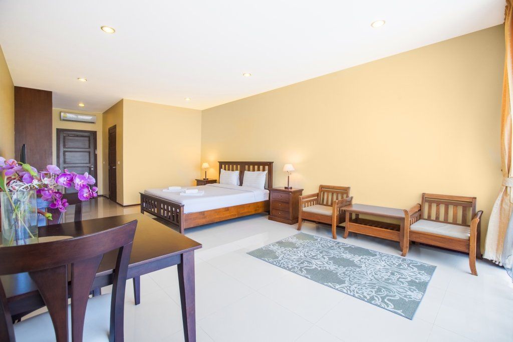 (SOLD) Avanta Condominium - Thai Freehold Quota 45sqm Studio Unit in Maenam for Sale