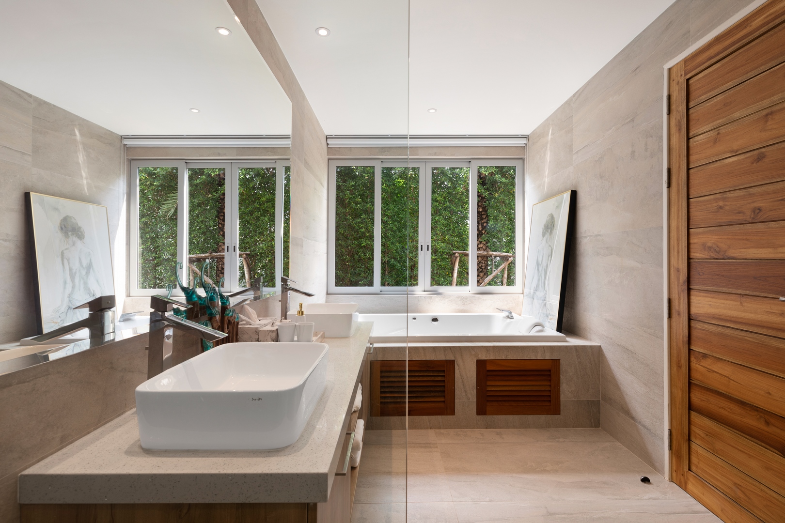 Villa Blue Amber – Exclusive 4-Bedroom Waterfront Pool Villa in Samrong Bay for Rent