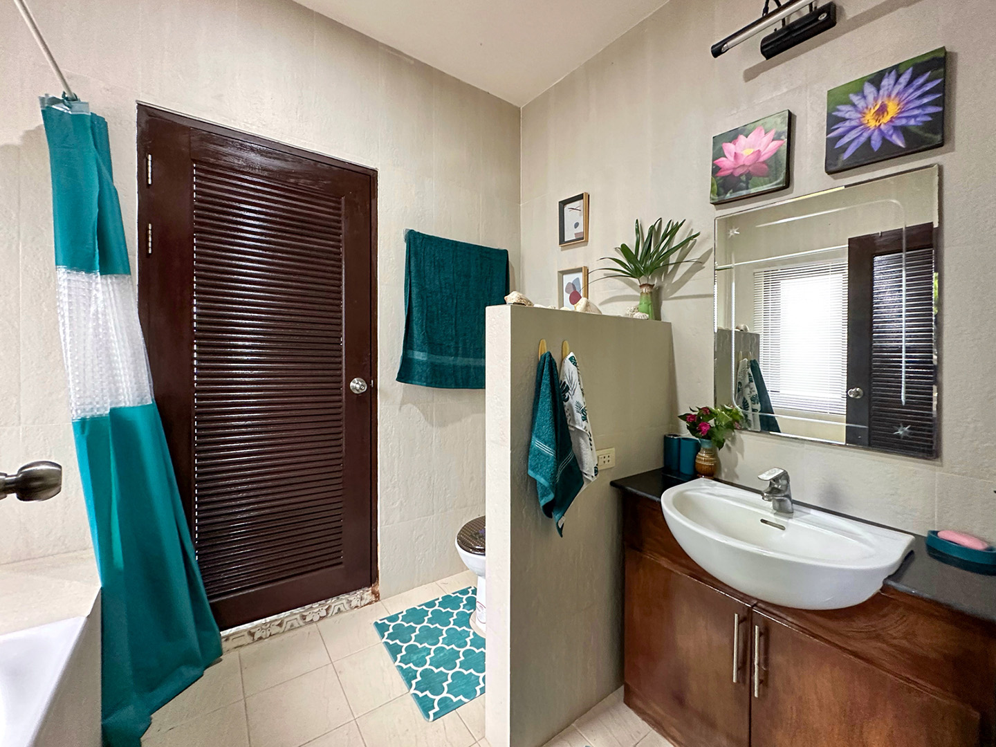 Comfortable 3 Bedroom Garden Pool Villa with 800 sqm land in Maenam for sale