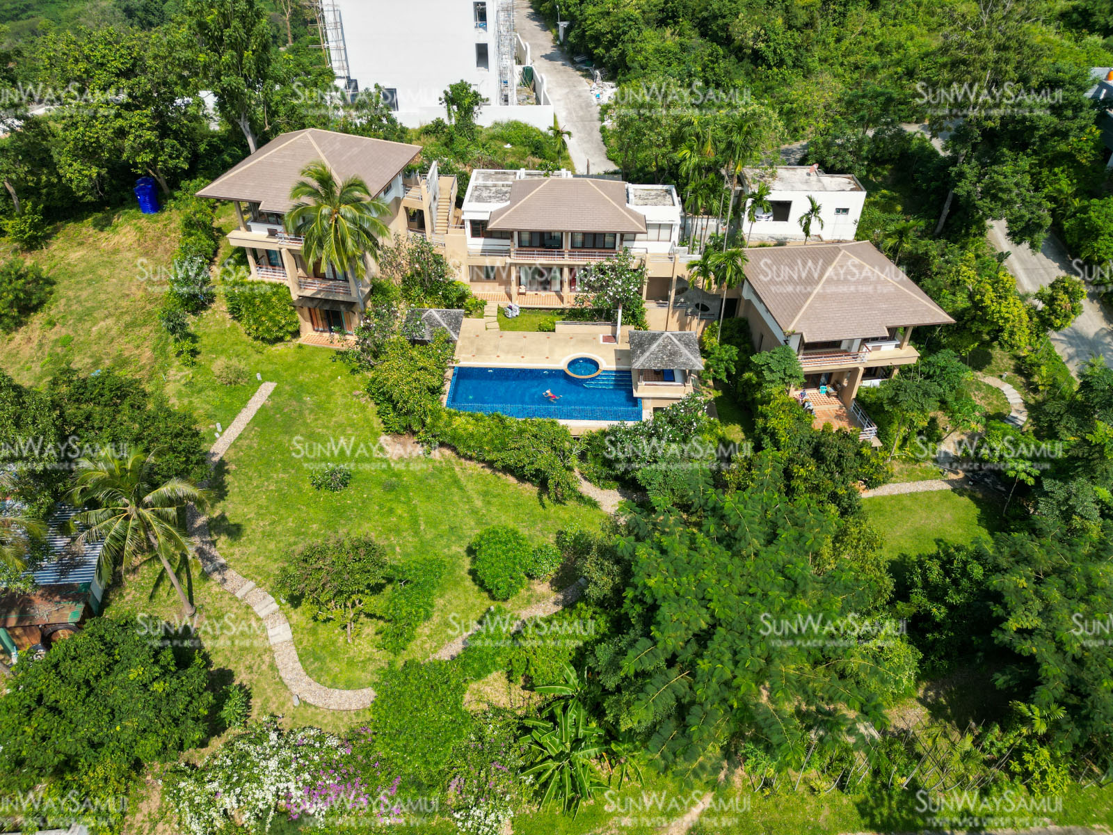 Multi-Building 8+1 Bedroom Seaview Pool Villa with Large Garden in Bang Makham for sale