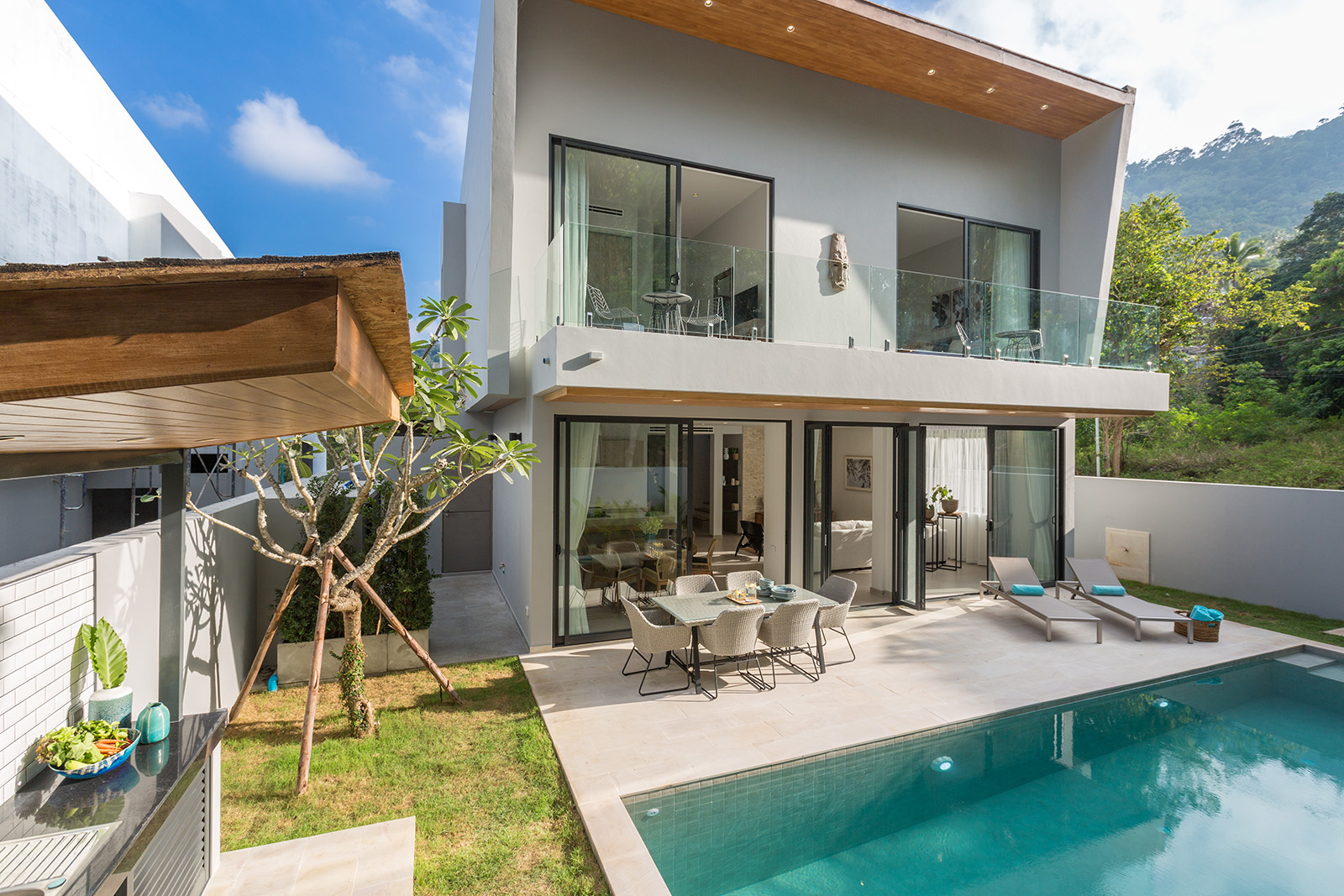 Vova Village – Harmonious 3 Bedroom Garden Pool Villa in Chaweng for Sale