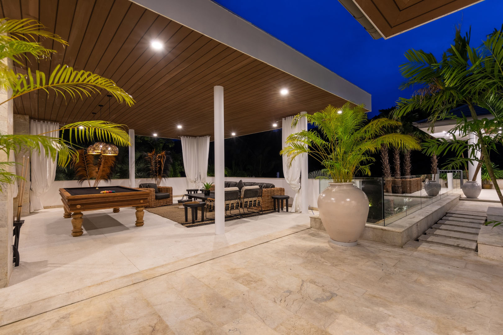 Villa Riverside – Luxury 5 Bedroom Balinese Tropical Retreat in Maenam for sale: Villa Riverside – Luxury 5 Bedroom Balinese Tropical Retreat in Maenam for sale