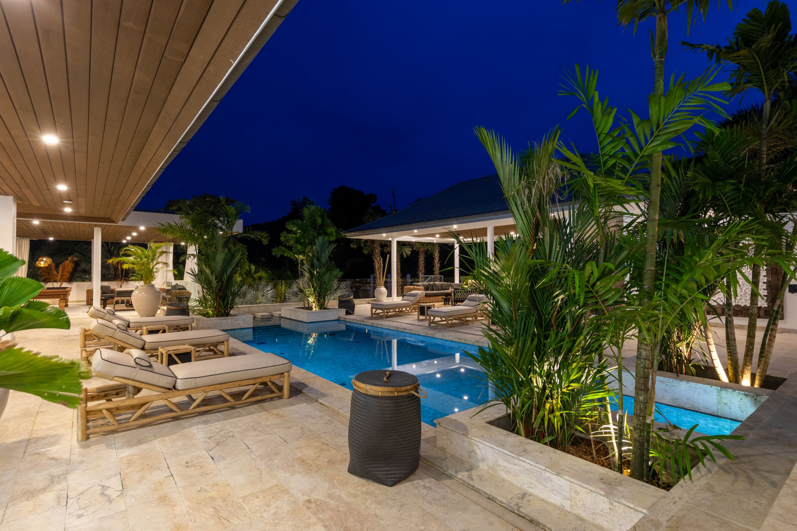 Villa Riverside – Luxury 5 Bedroom Balinese Tropical Retreat in Maenam for sale: Villa Riverside – Luxury 5 Bedroom Balinese Tropical Retreat in Maenam for sale