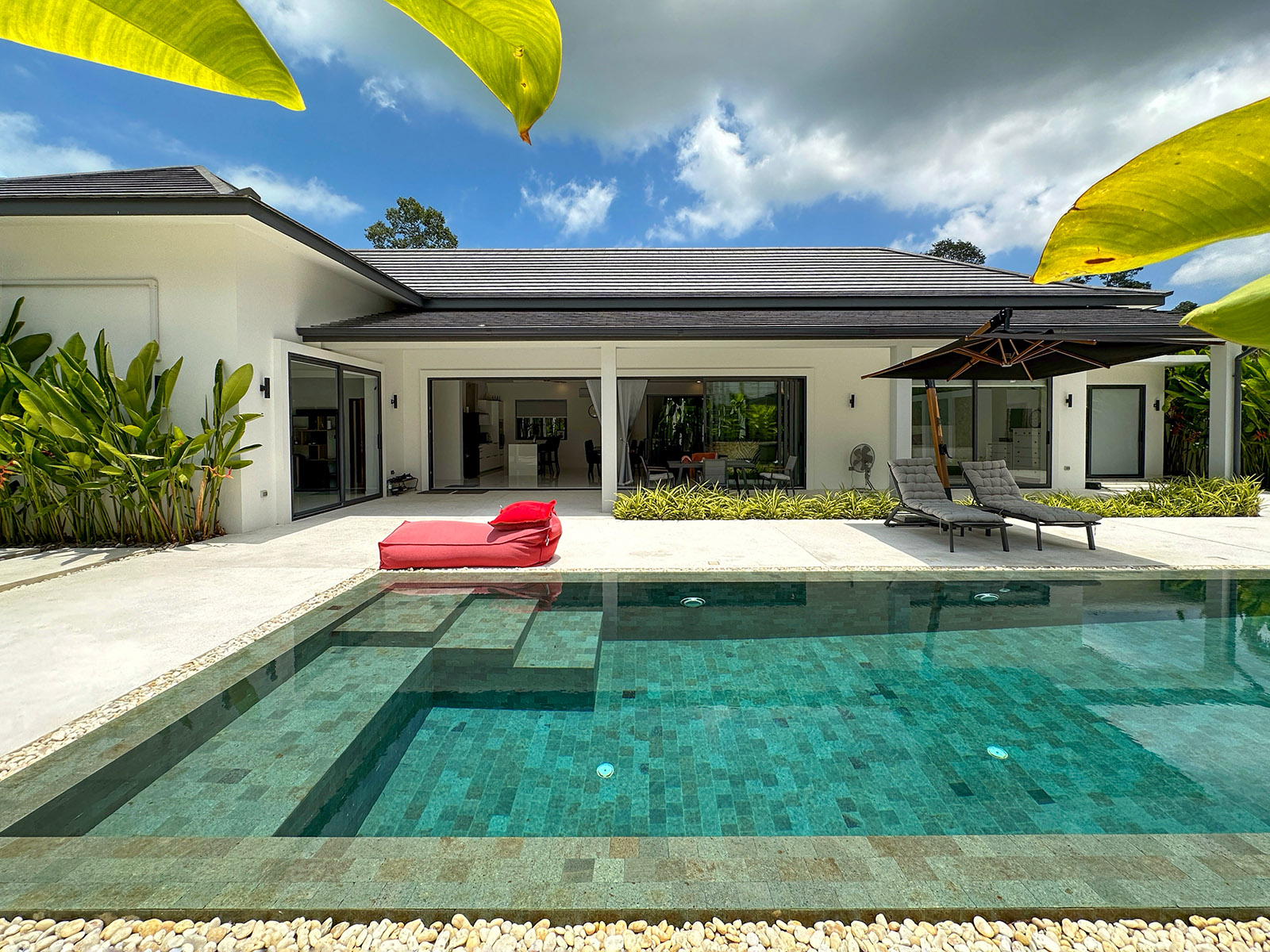 Tropical Balinese 4 Bedroom Garden Pool Villa in Maenam for Sale