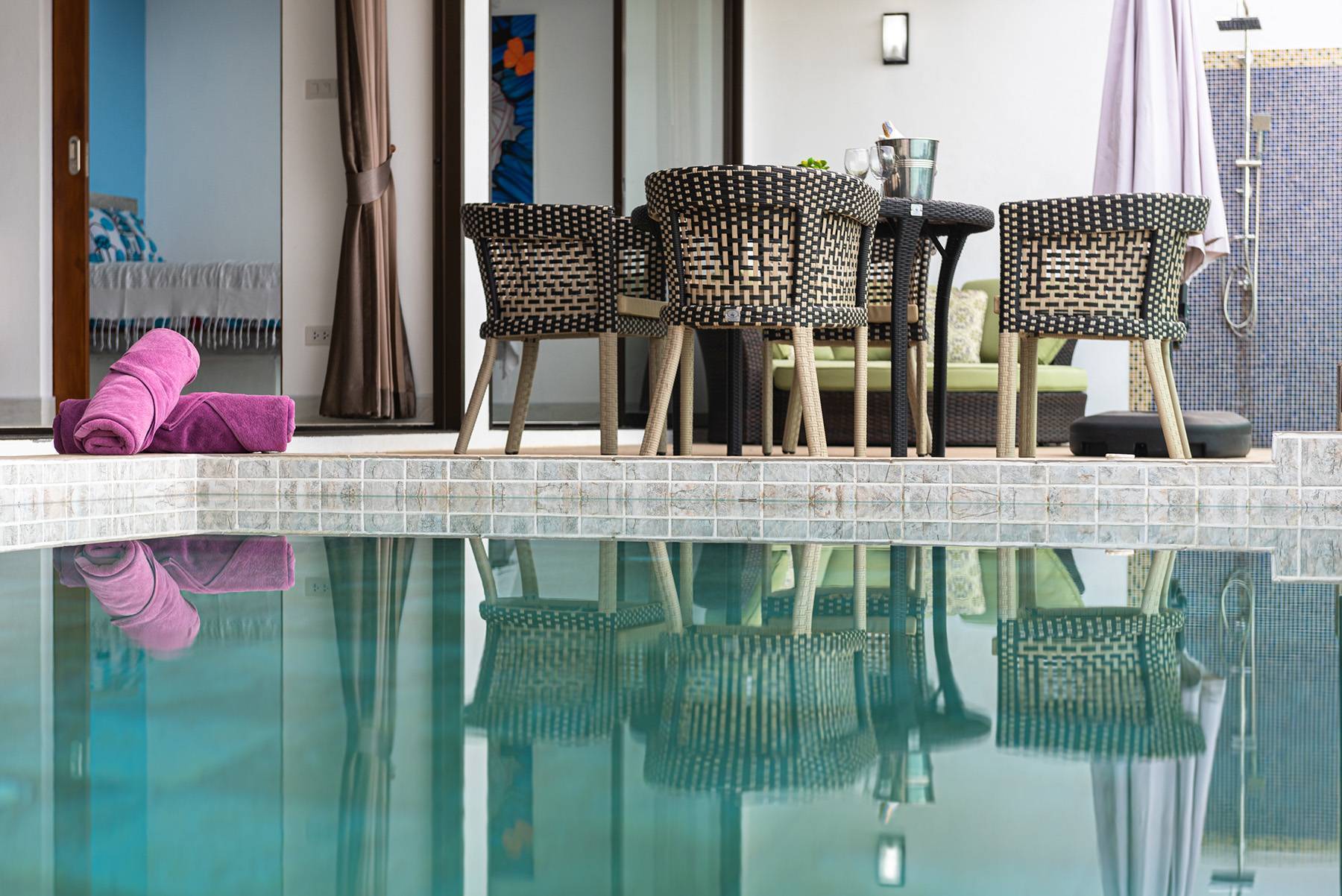 (SOLD) 2 bedroom sea-view apartment Re-Sale in Lamai