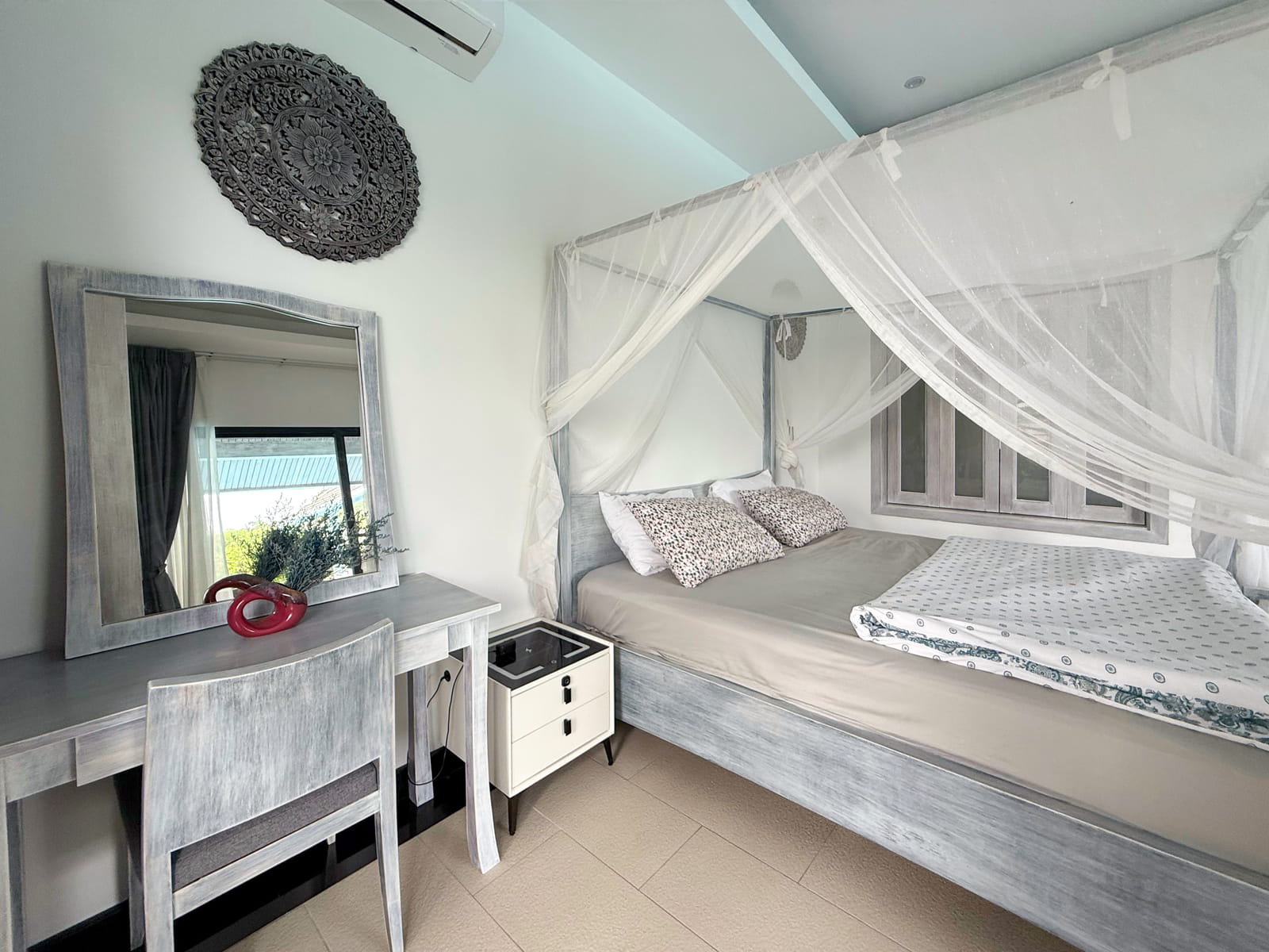 Villa Cannes - 2 Bedroom Garden Pool Villa in Horizon Villas for sale: 2 bedroom Villa Cannes for sale, parking