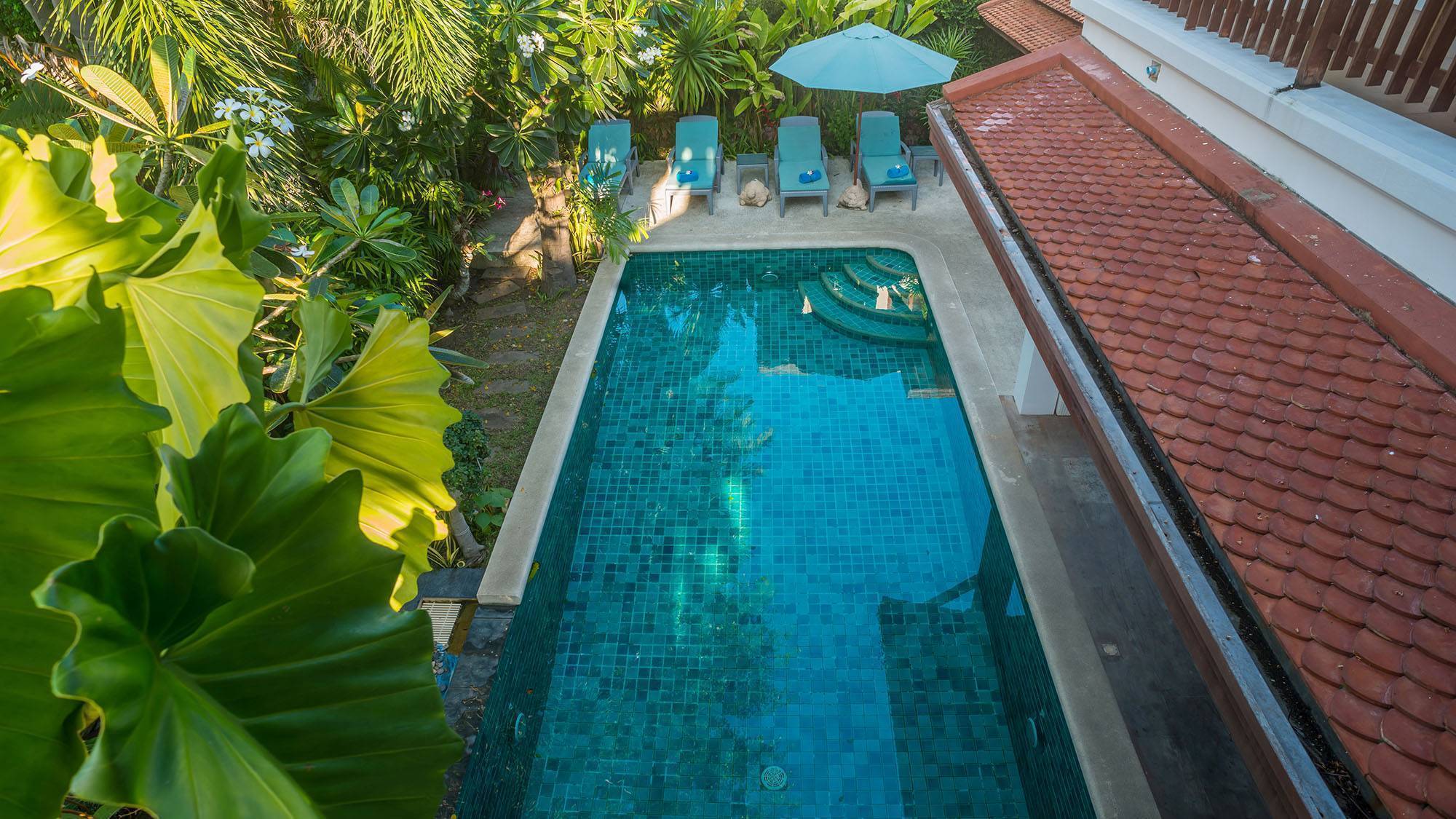 Tropical 3-bedroom beachside villa for sale in Hua Thanon : Tropical 3-bedroom beachside villa in Hua Thanon ( Baan Tawan)
