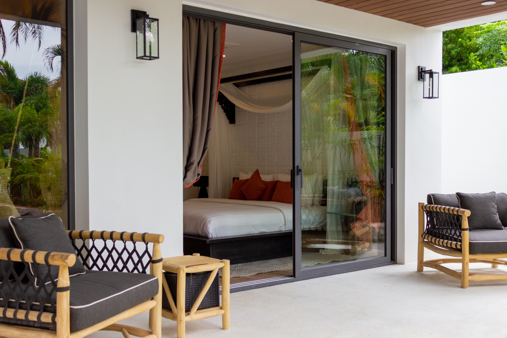 Villa Riverside – Luxury 5 Bedroom Balinese Tropical Retreat in Maenam for sale: Villa Riverside – Luxury 5 Bedroom Balinese Tropical Retreat in Maenam for sale
