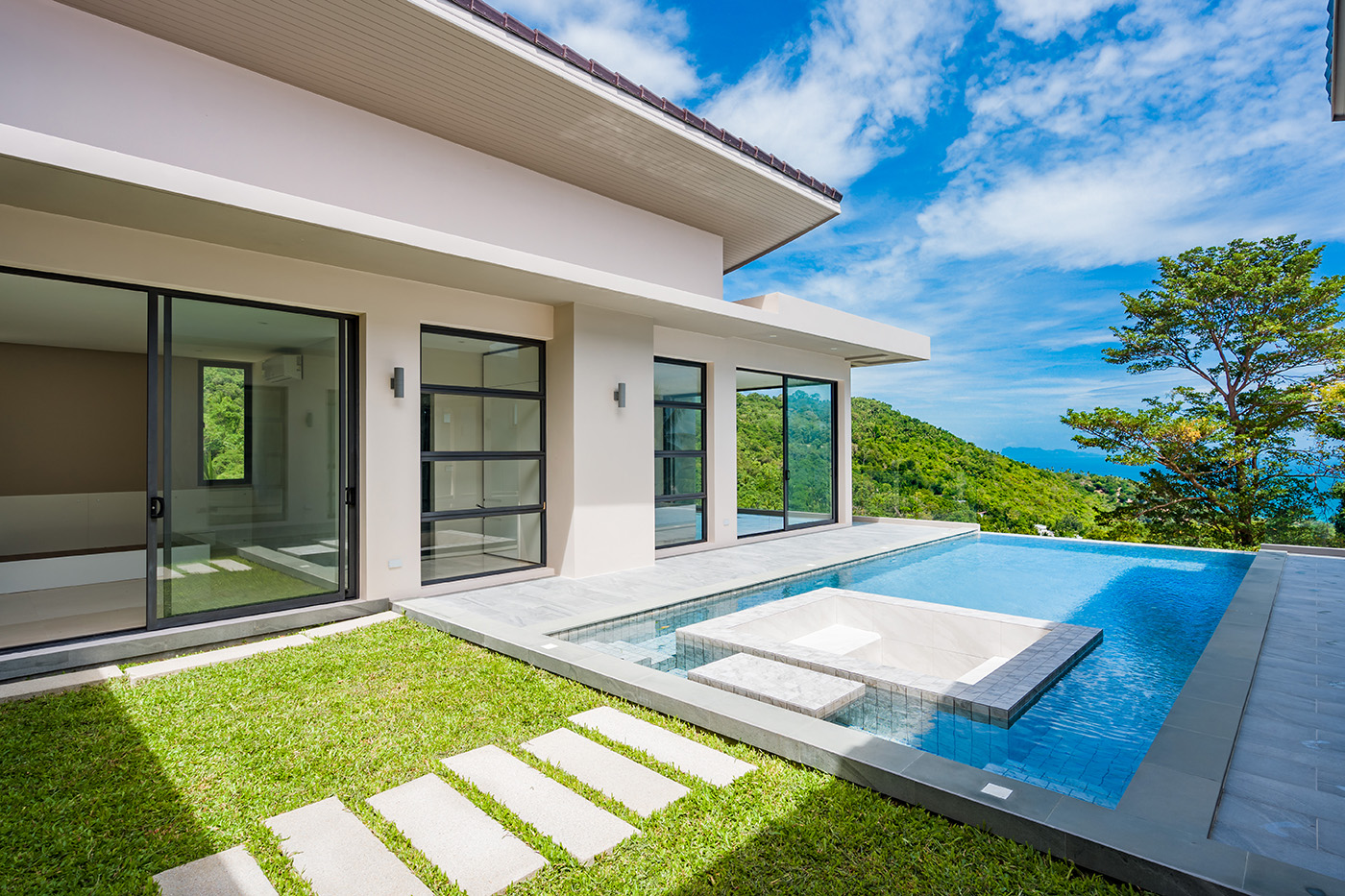 Brand-New 4 Bedroom Seaview Pool Villa in Bang Por for sale