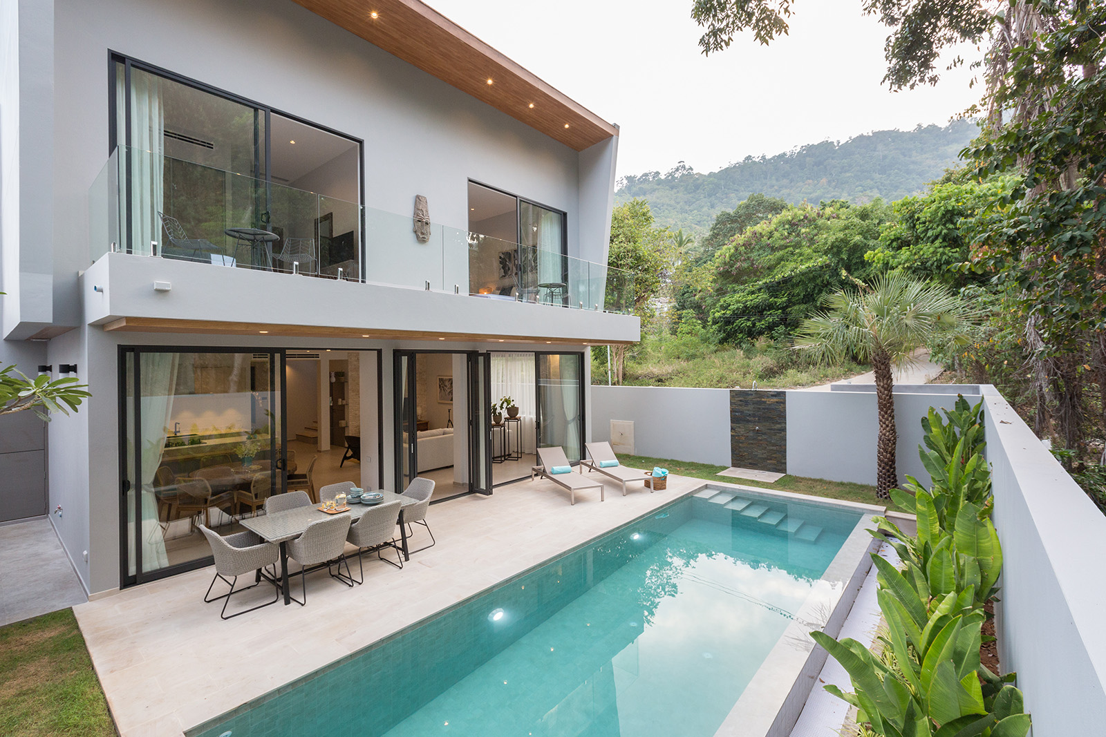 Vova Village – Harmonious 3 Bedroom Garden Pool Villa in Chaweng for Sale