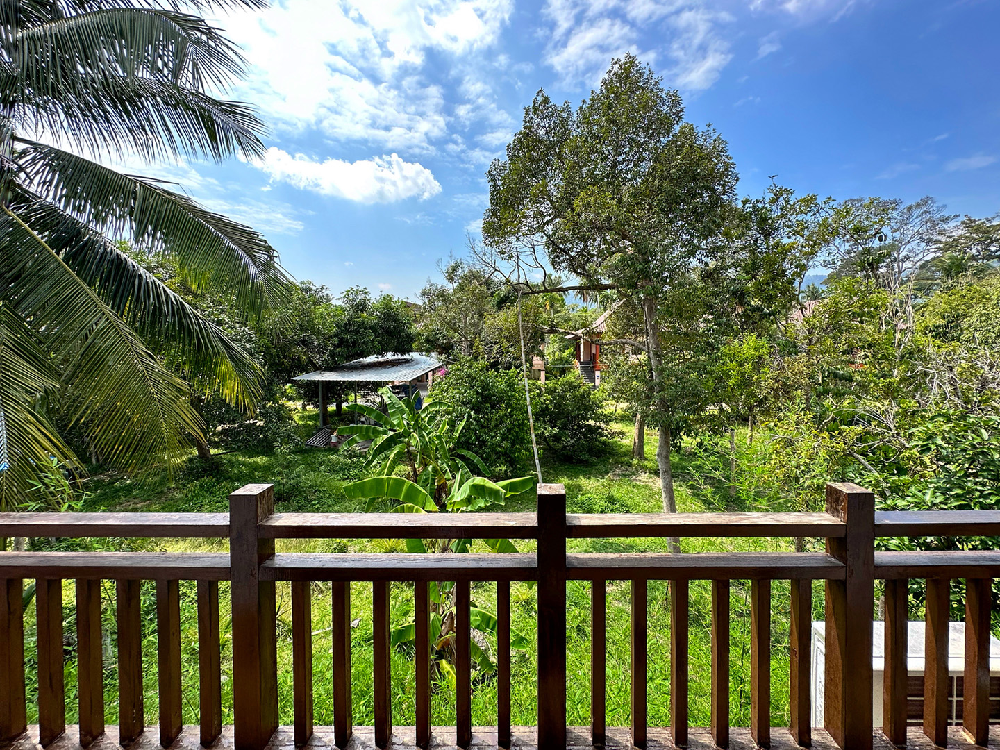 Comfortable 3 Bedroom Garden Pool Villa with 800 sqm land in Maenam for sale