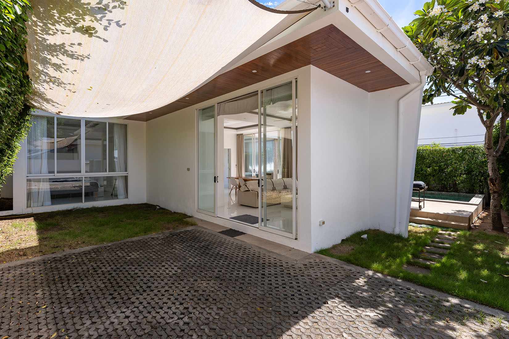 Villa Panoramic – Modern 2 Bedroom Garden Pool Villa in Chaweng for sale: Villa Panoramic – Modern 2 Bedroom Garden Pool Villa in Chaweng for sale