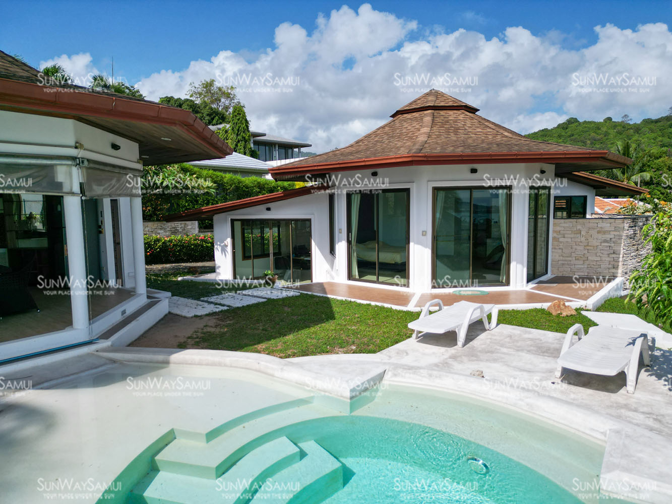Villa Bali – 4 Bedroom Seaview Villa with Dual Pool in Bangrak for sale