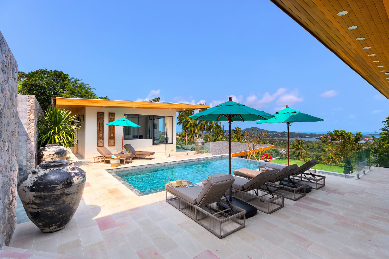Villa Asi – Astonishing 6 Bedroom Seaview Pool Villa in Chaweng for sale