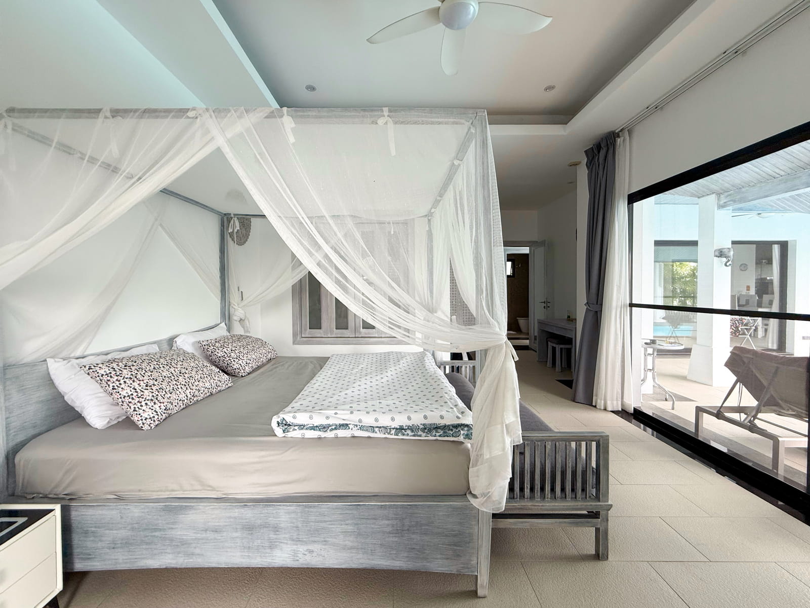 Villa Cannes - 2 Bedroom Garden Pool Villa in Horizon Villas for sale: 2 bedroom Villa Cannes for sale, parking