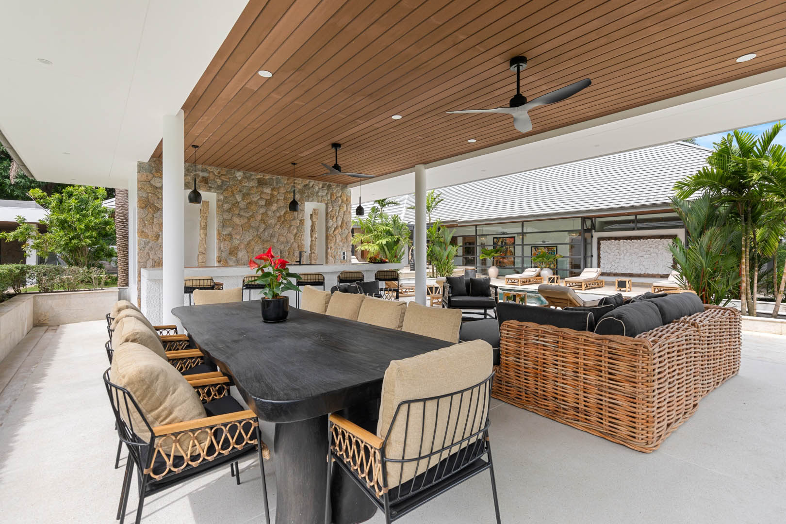 Villa Riverside – Luxury 5 Bedroom Balinese Tropical Retreat in Maenam for sale: Villa Riverside – Luxury 5 Bedroom Balinese Tropical Retreat in Maenam for sale