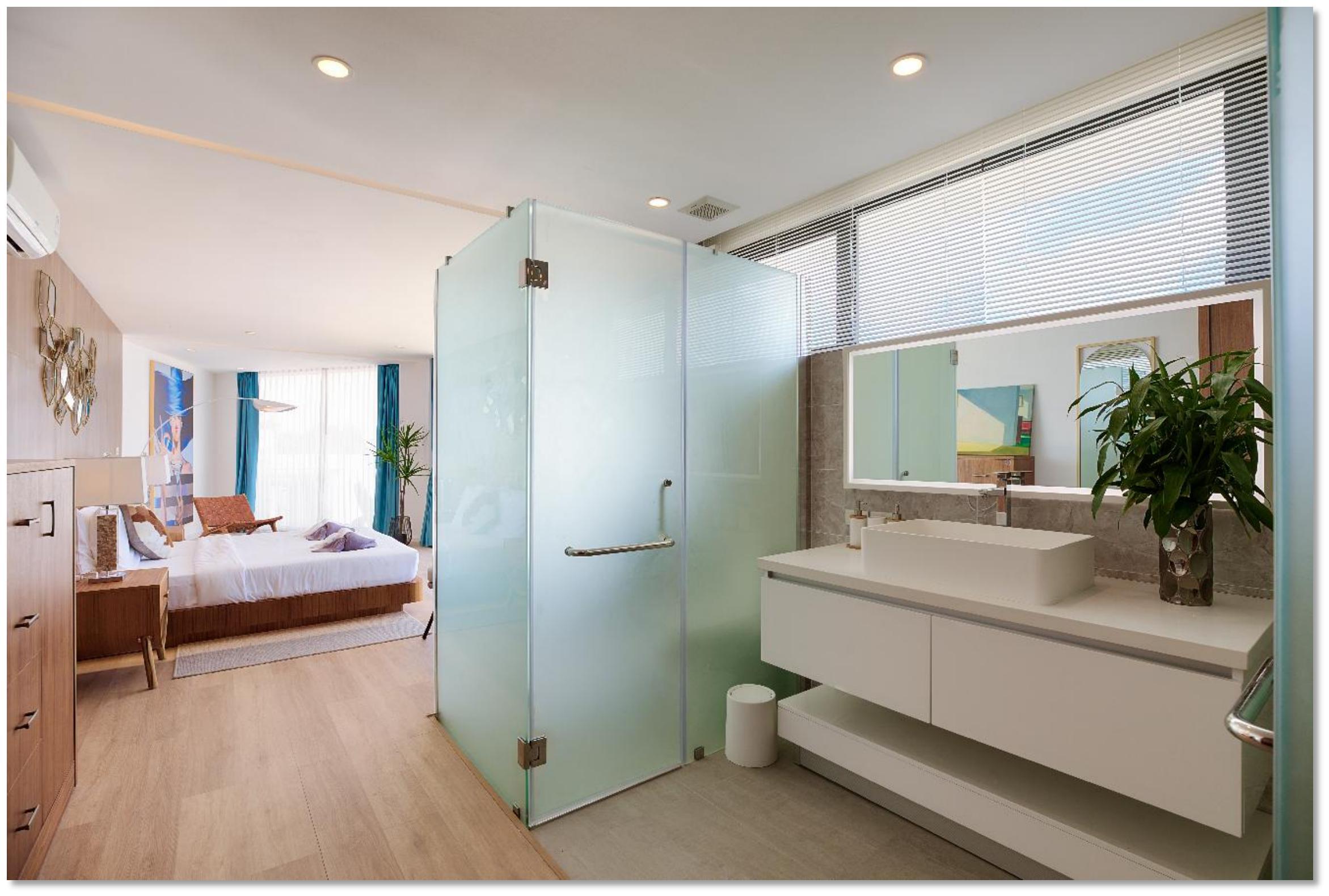 The Wave 2 - Urbane 5 Bedroom Seaview Pool Villa in Chaweng Noi for sale