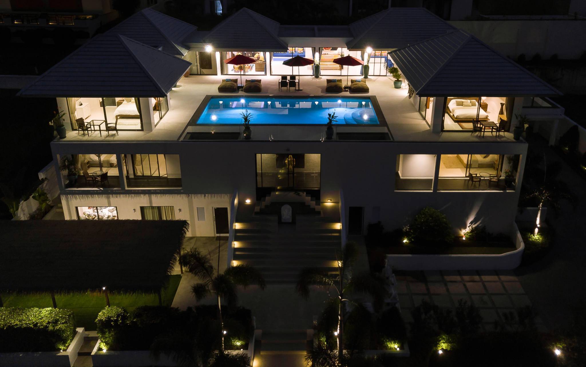 (SOLD) Villa White Lotus - Luxury 7 bedroom Seaview Villa in Maenam for sale