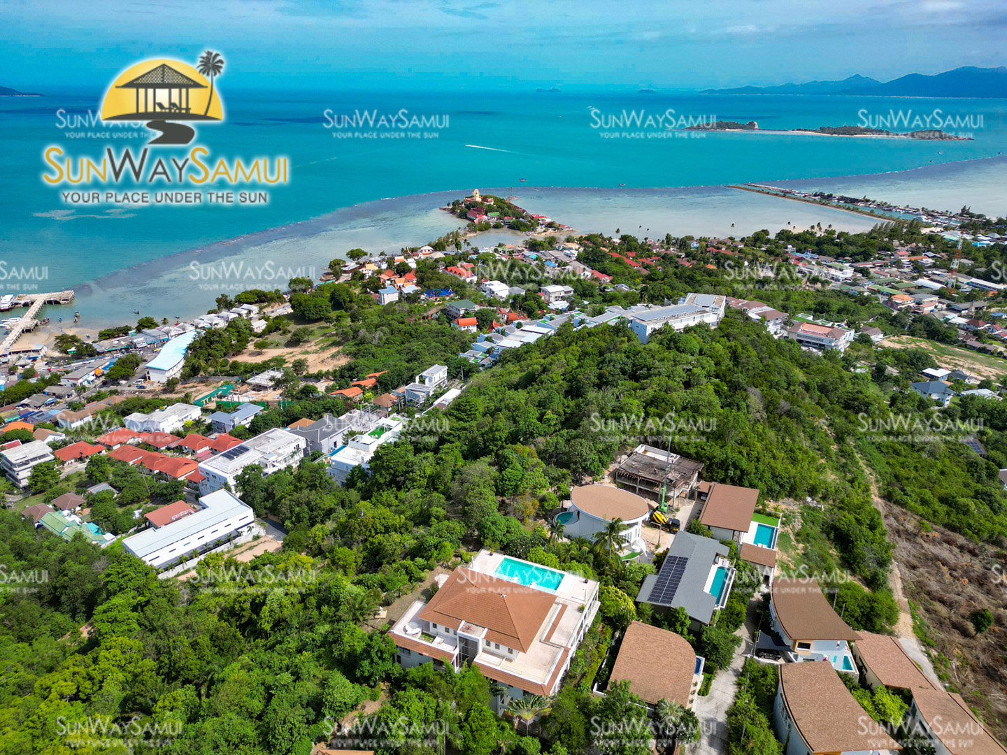 (PRICE REDUCED!) Hilltop Villa with 360-Degree View – 5 Bedroom Villa with Renovation Potential in Plai Laem for Sale