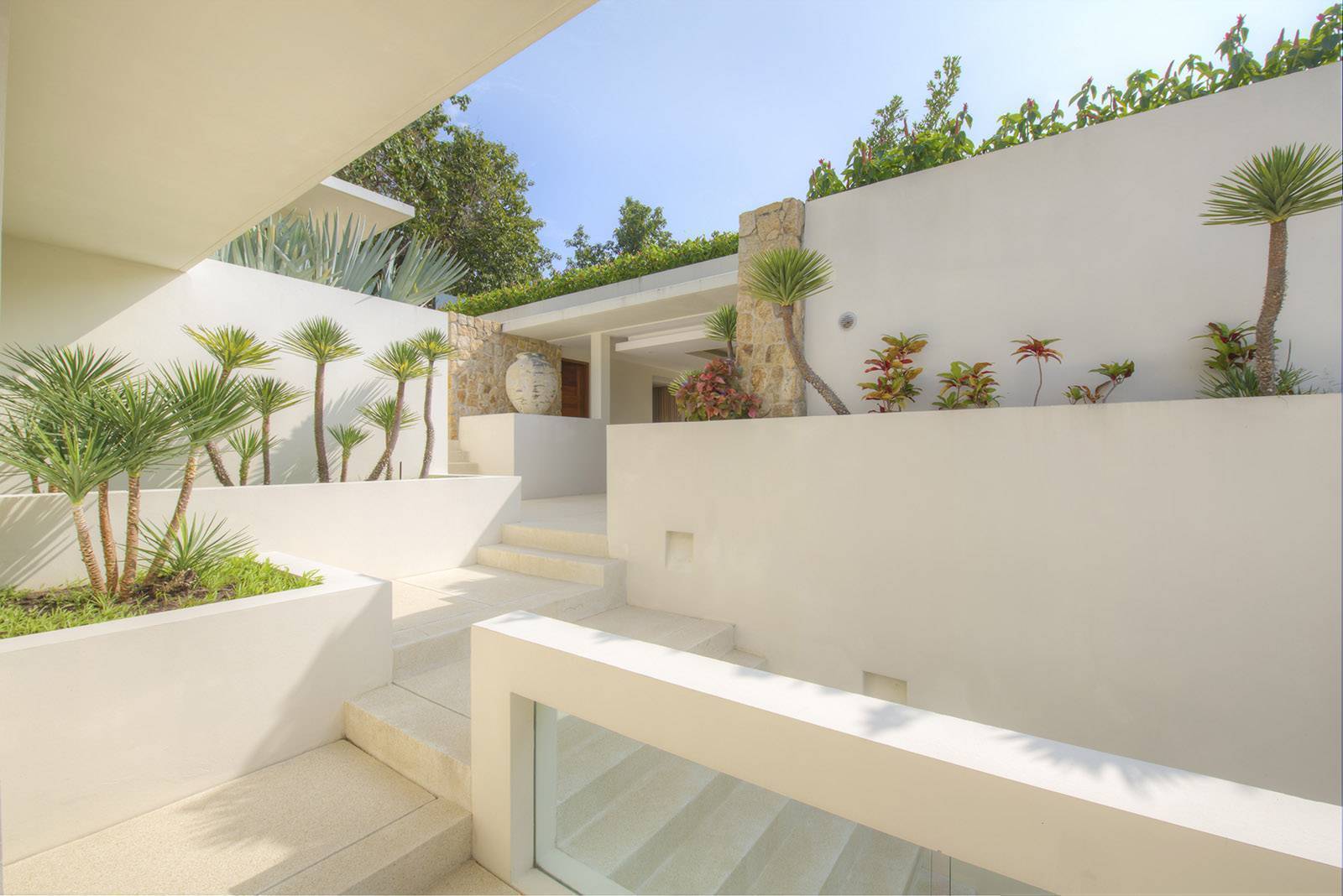 Luxury 3 Bedroom Pool Villa in Samujana for sale