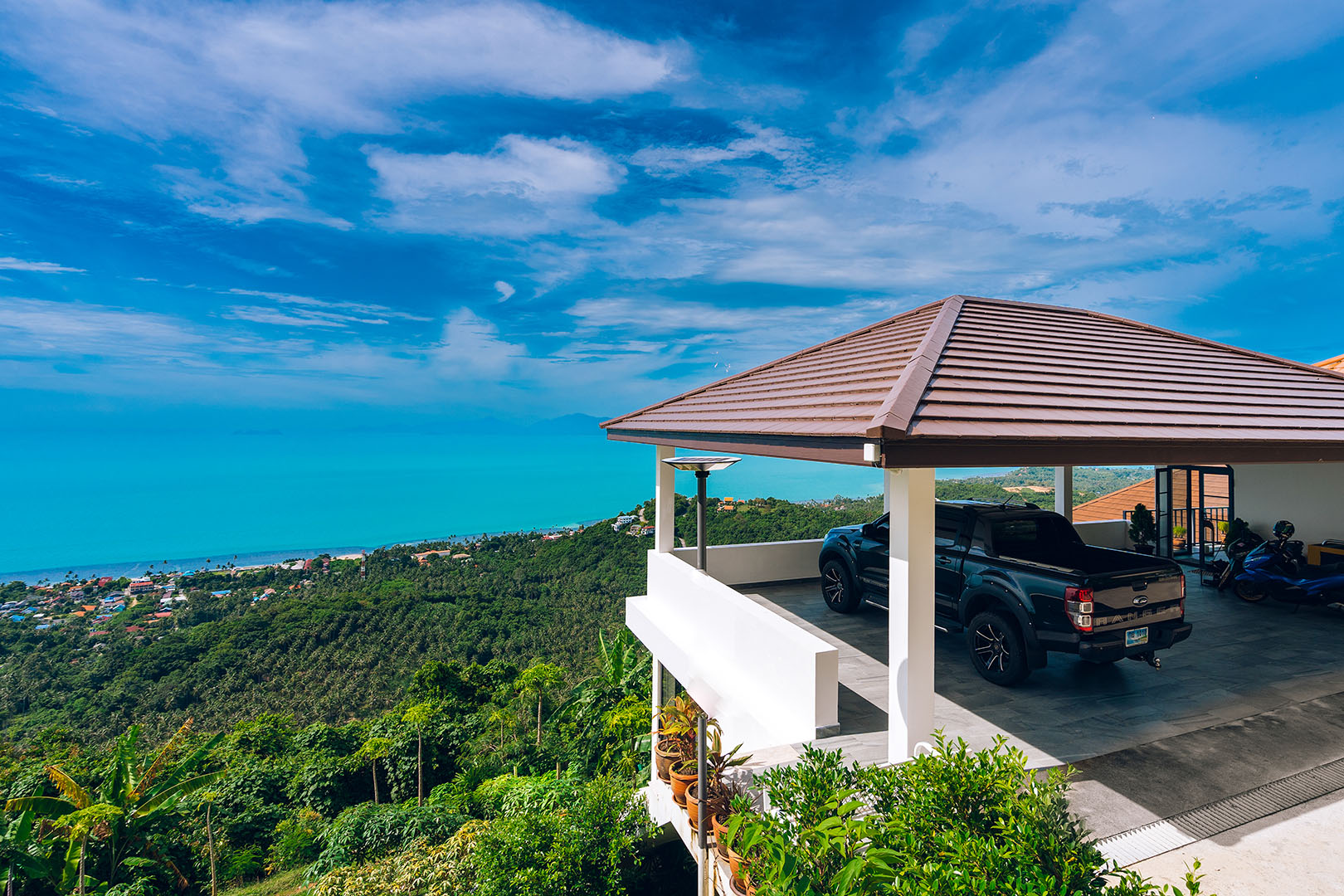 The Peak – Cliffside 5 Bedroom 6 Bathroom Seaview Villa in Bangpor for sale