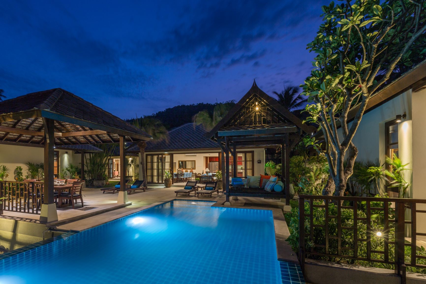 (SOLD) 4 bedroom beachfront Villa in a 5-Star Resort