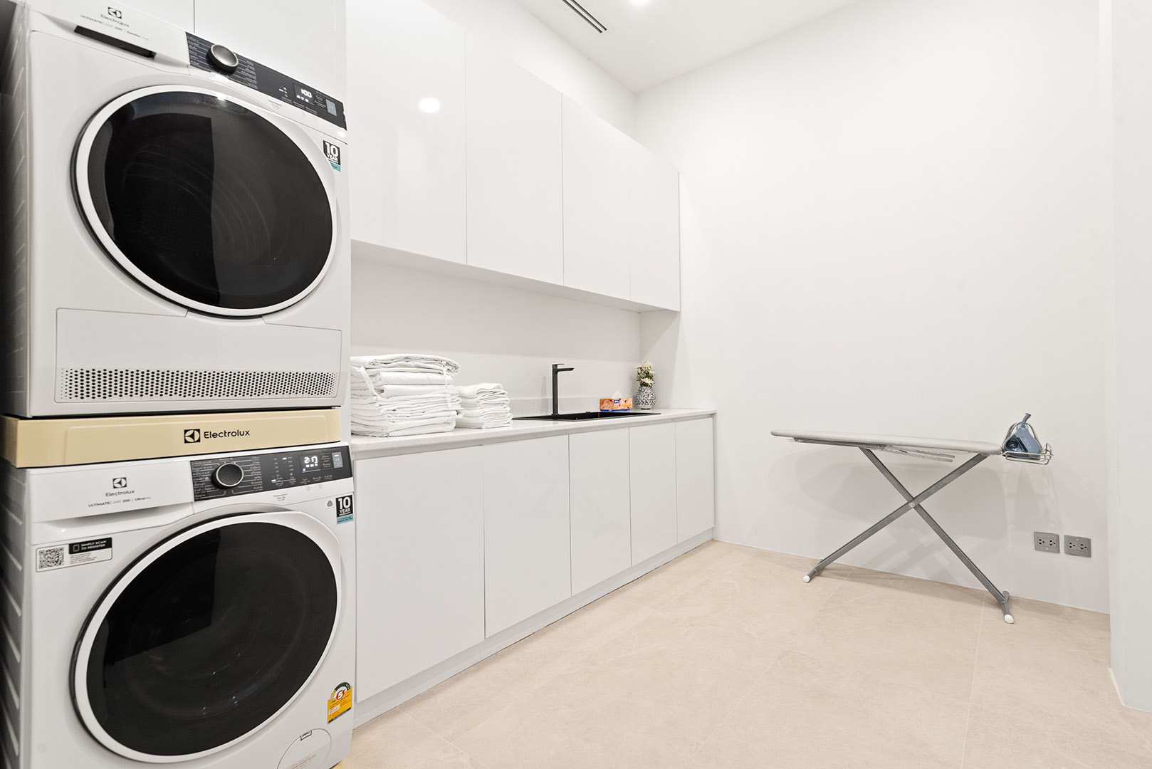 Beso Grande in Jewels Samui – Premier 4 to 5 Bedroom Seaview Pool Villa in Bangpor for sale: Beso Grande in Jewels Samui – Premier 4 to 5 Bedroom Seaview Pool Villa in Bangpor for sale