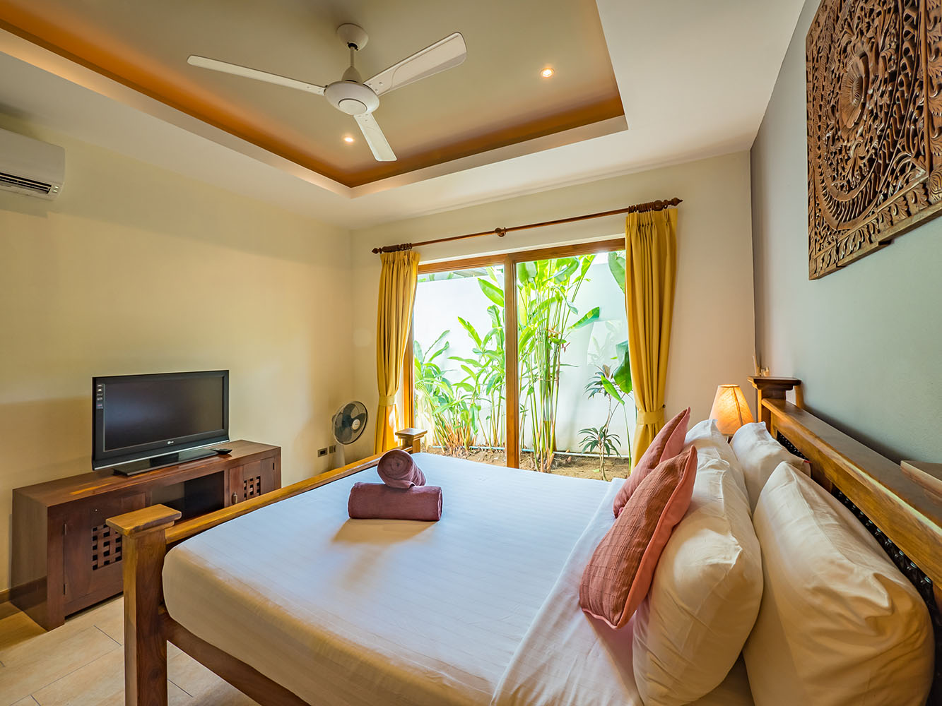 Villa Horizon 20 - Tropical 2 Bedroom Partial Seaview Pool Villa in Choengmon for sale