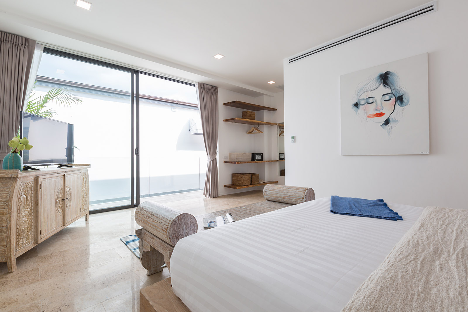 (SOLD) Villa Suma by Pavana – Luxurious 7 Bedroom Beachfront Villa in Laem Sor for sale