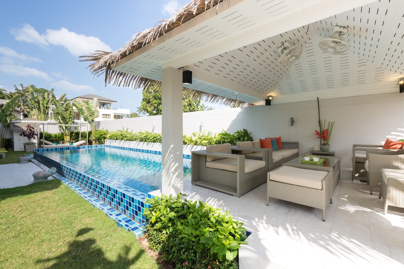 Villa Mojito – Beachside 5 Bedroom Pool Villa in Ban Tai for sale