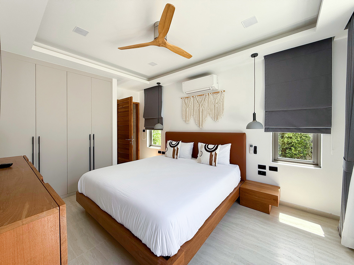 Villa Acacia  - Premium 5 Bedroom Mountain View Pool Villa + 2 Development Plots in Lamai for Sale