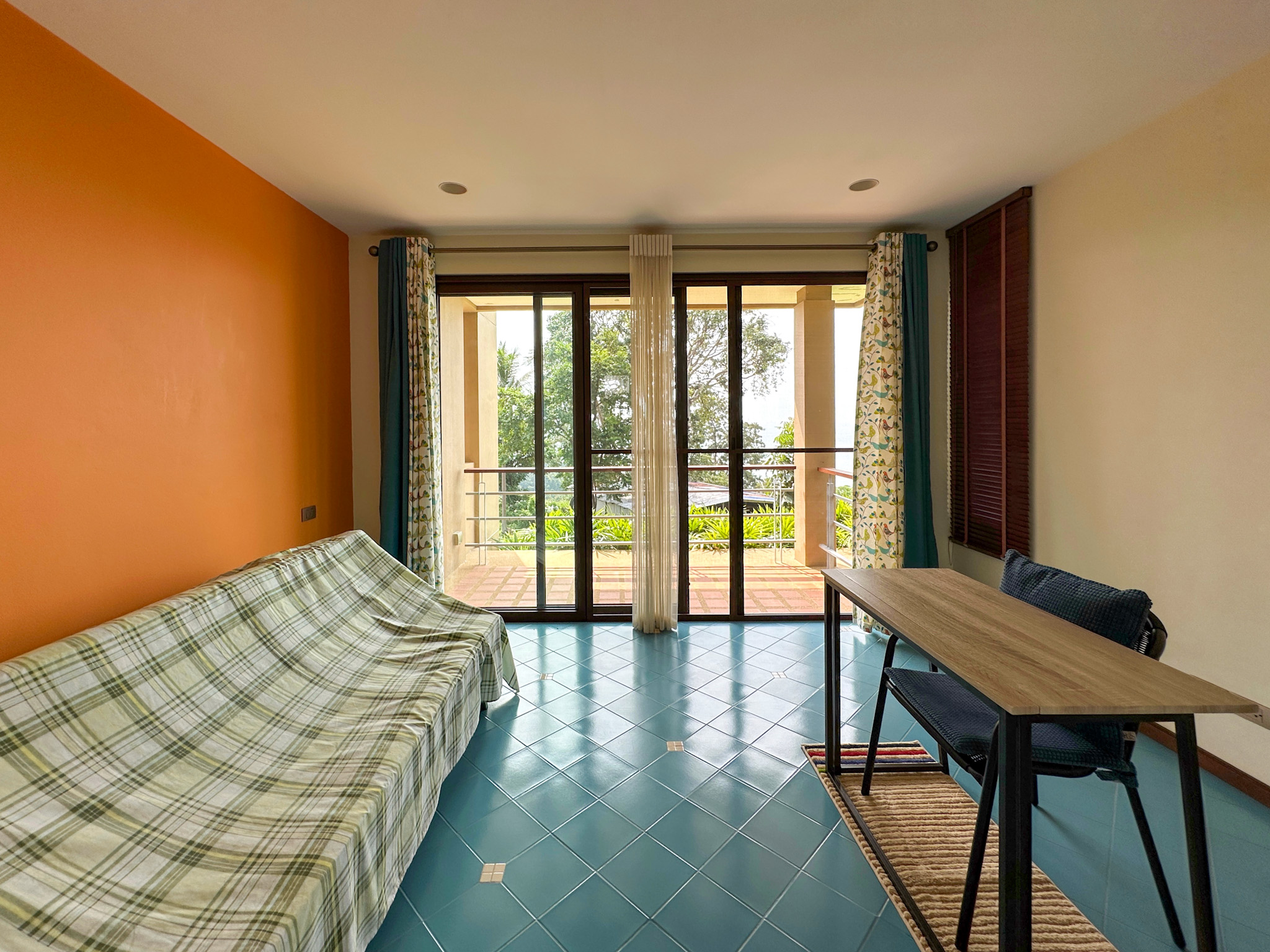 Multi-Building 8+1 Bedroom Seaview Pool Villa with Large Garden in Bang Makham for sale