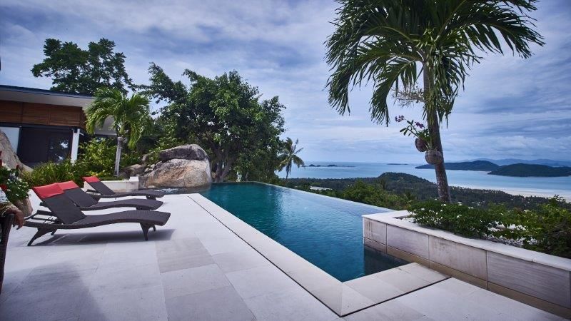 Architecturally Stunning Villa with Spectacular Ocean and Mountain View