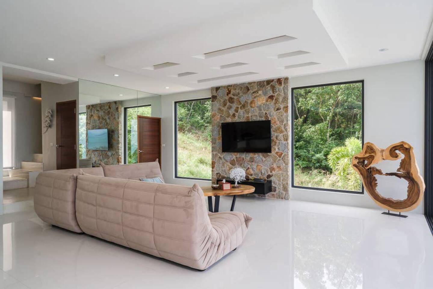 (SOLD) 2 bedrooms private pool apartment for sale in Bophut Hills, Koh Samui. 