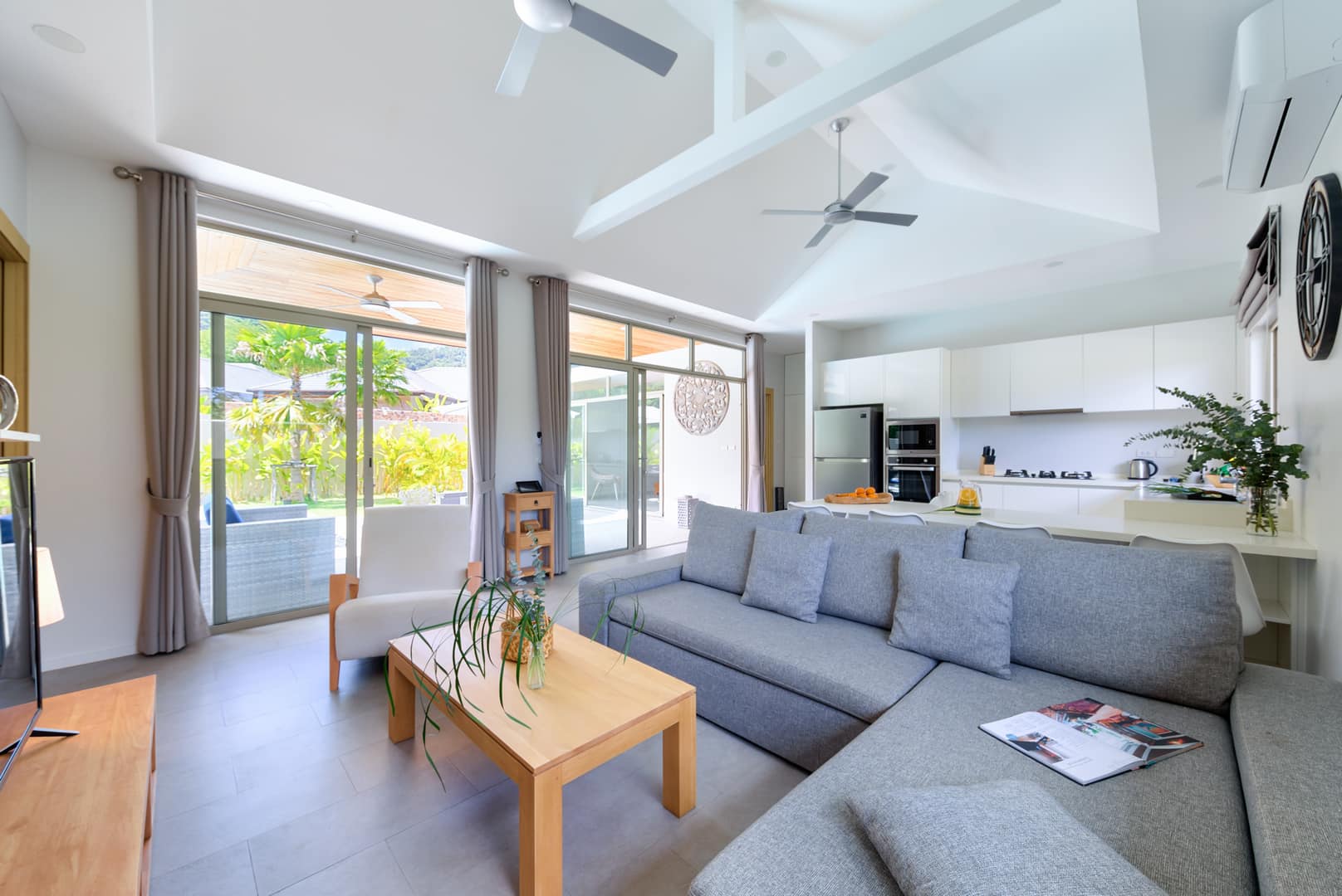 (SOLD) Villa Saona 2 – Chic 3 Bedroom Pool Villa in Lamai for sale