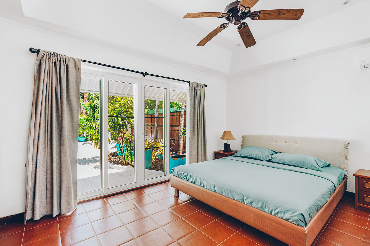 Tongson Beachfront Villa – 3 Bedroom Beachfront Villa in Tongson Bay for Sale