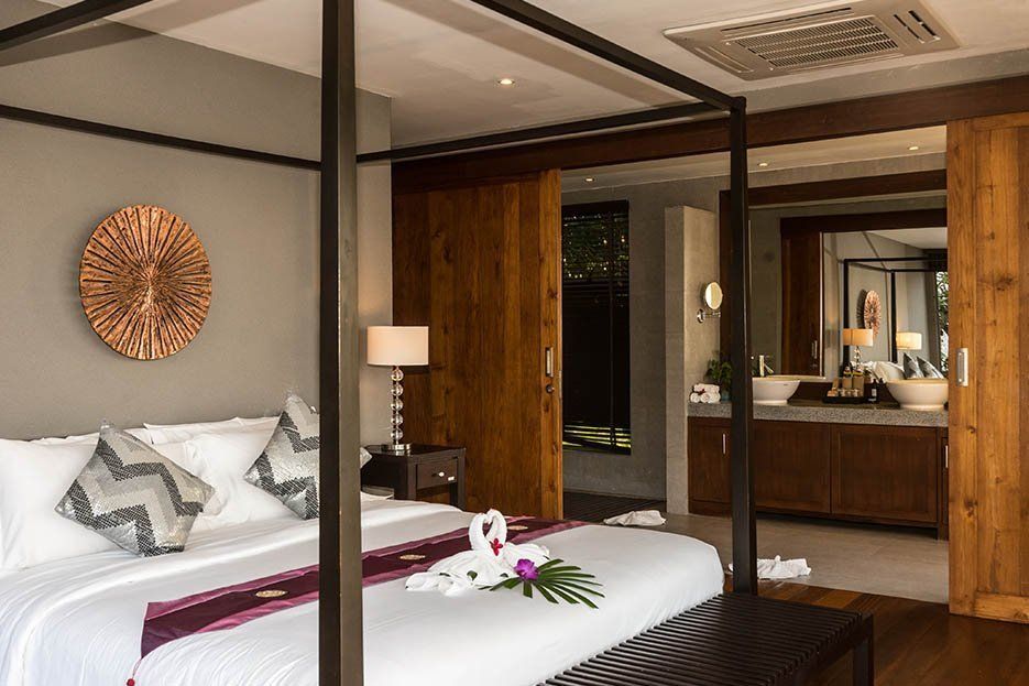 Suralai Villa - Modern Thai 6 Bedroom Seaview Pool Villa in Bophut for sale