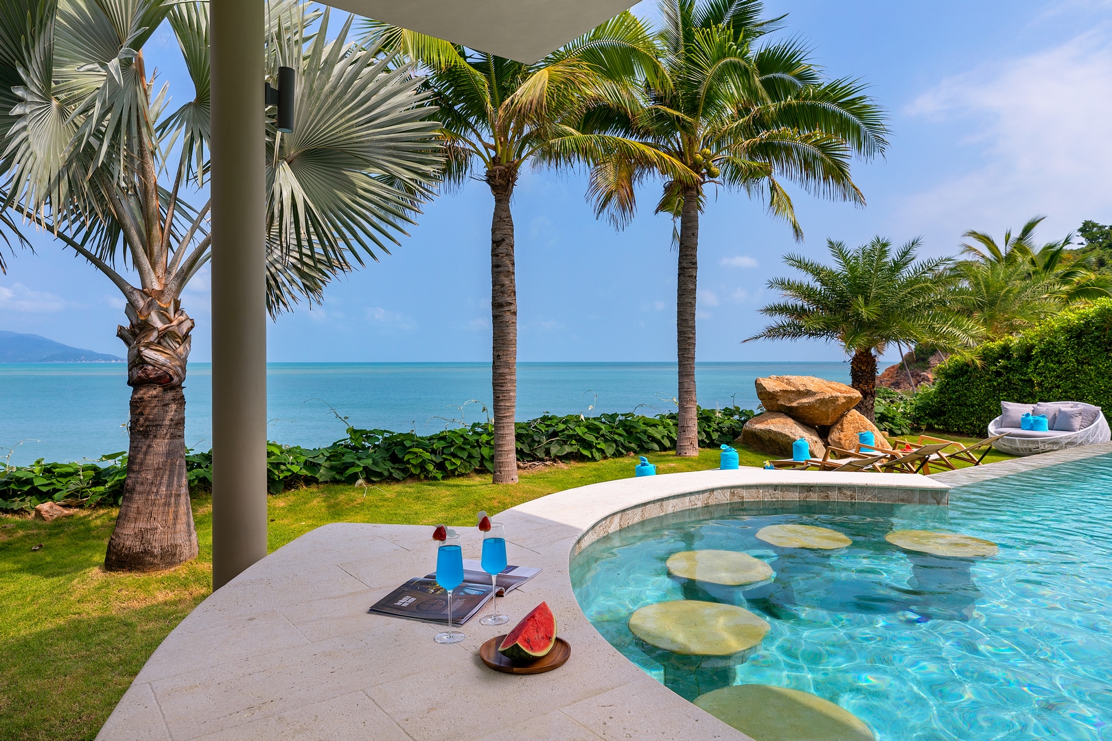 Villa Blue Amber – Exclusive 4-Bedroom Waterfront Pool Villa in Samrong Bay for Rent