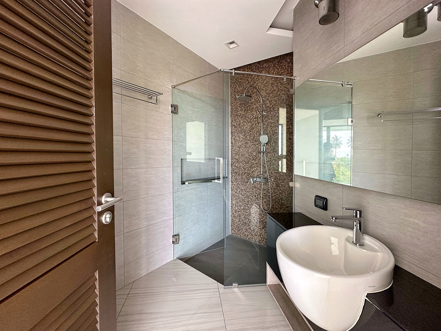 Verano Residence - Quality 4+1 Bedroom Seaview Pool Villa in Chaweng Noi for Sale