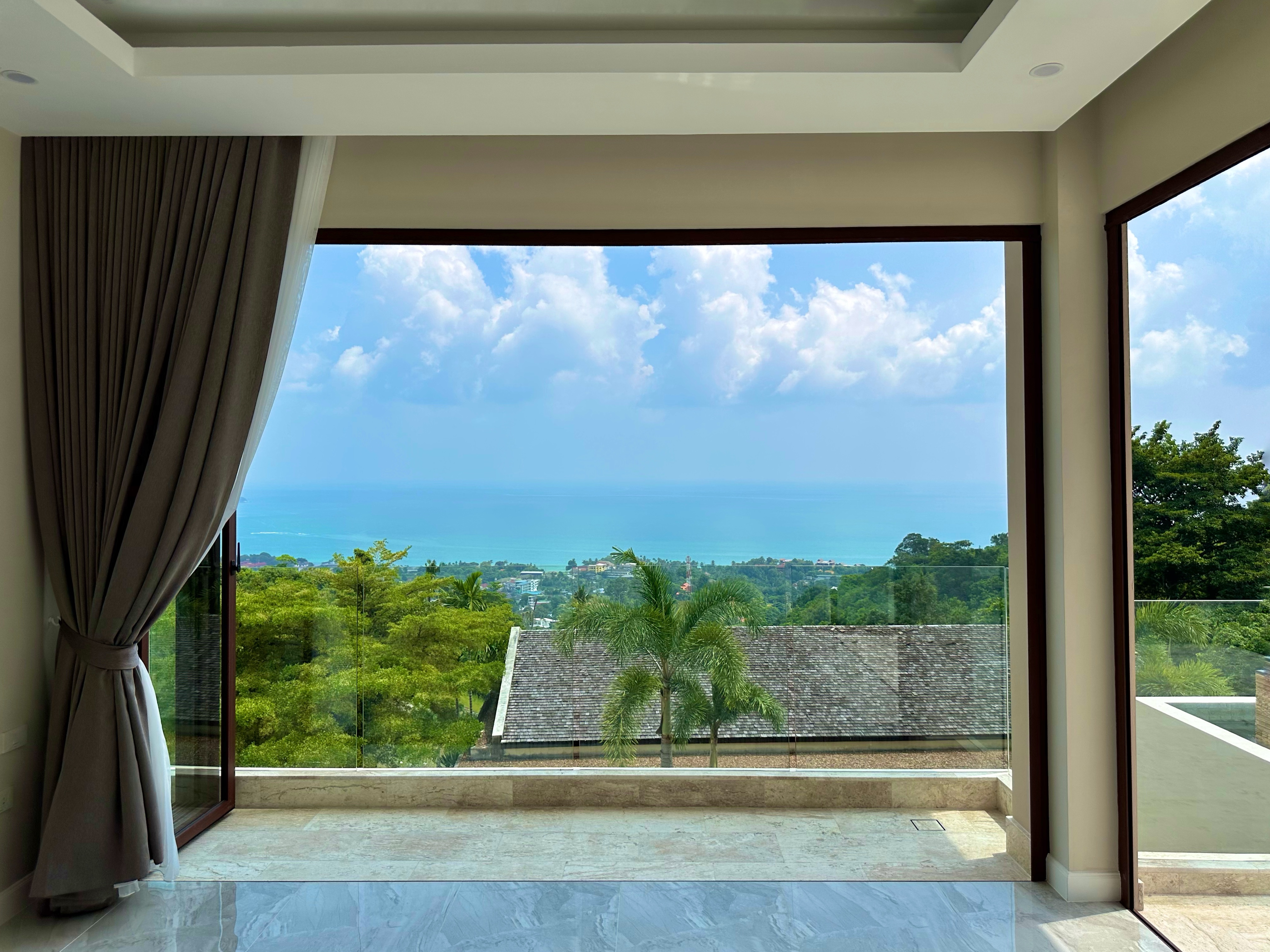 (SOLD) Villa Tujuh - Traditional Tropical 3 Bedroom Seaview Pool Villa in Chaweng Noi For Sale